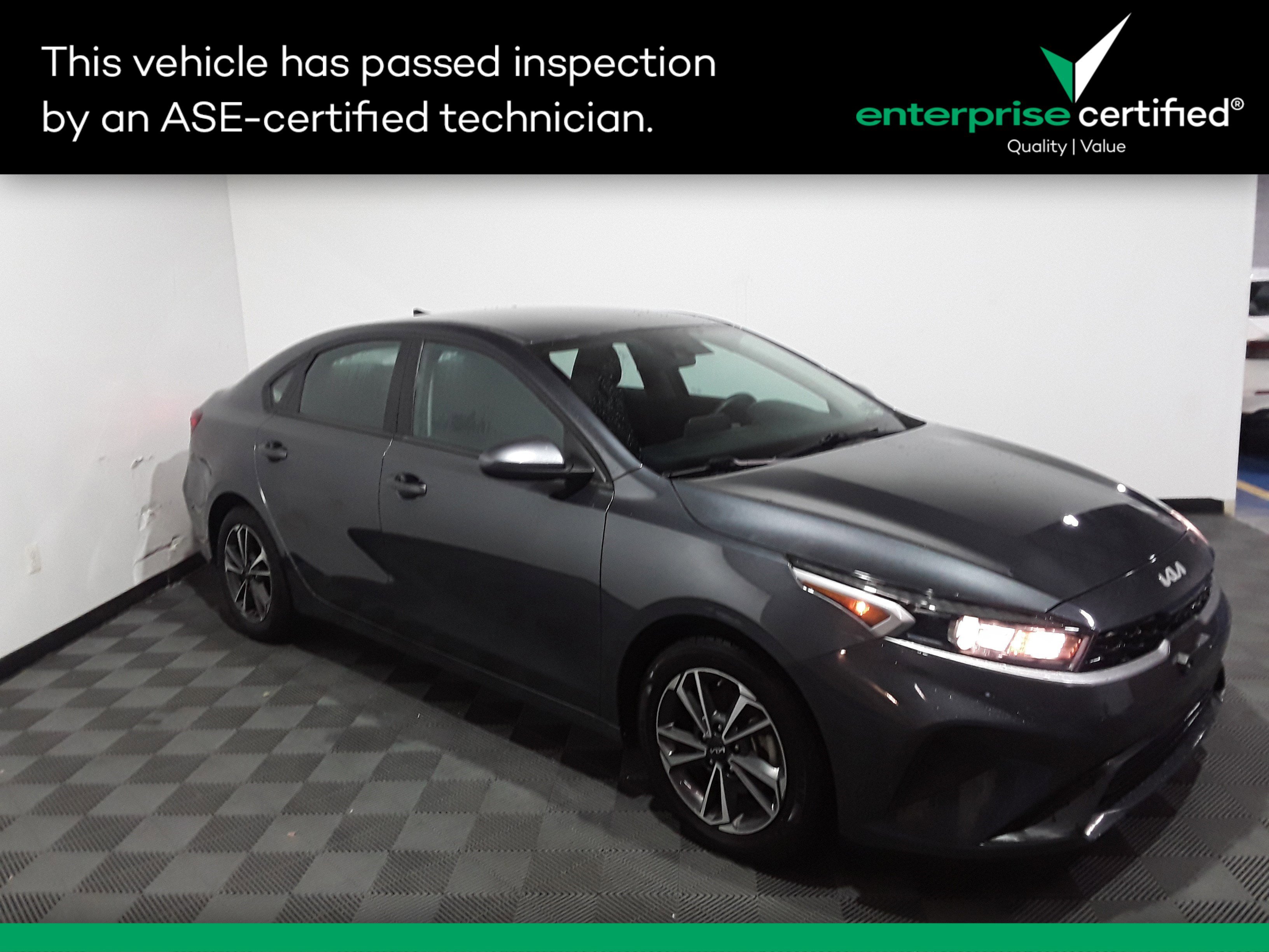 Used 2023 Kia Forte LXS IVT