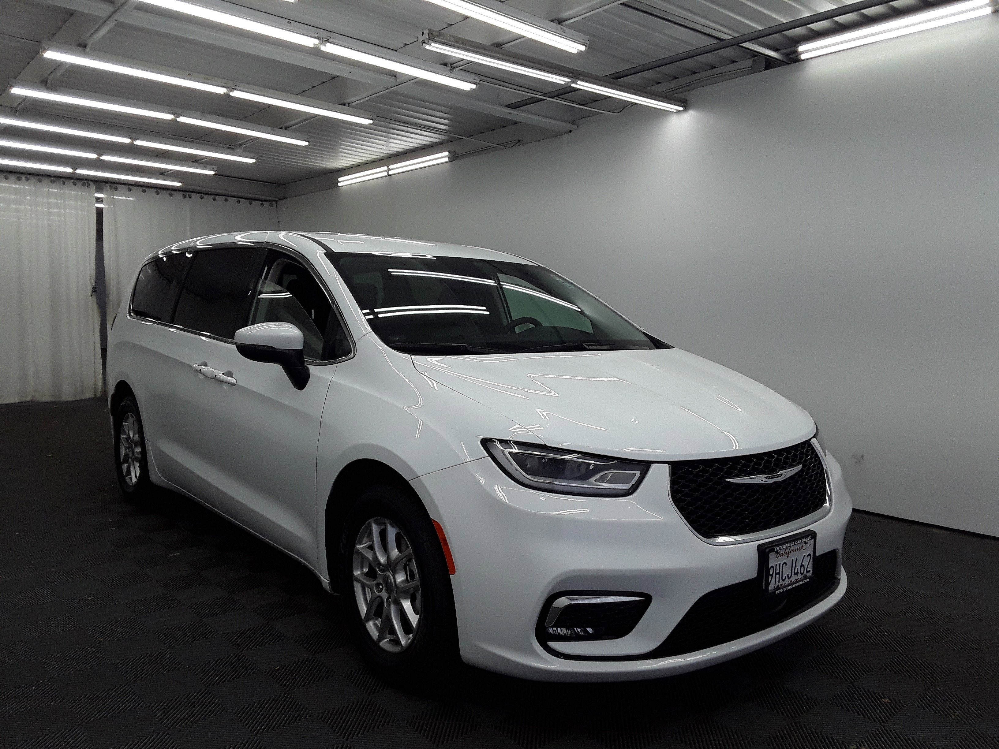 2023 Chrysler Pacifica Touring L FWD