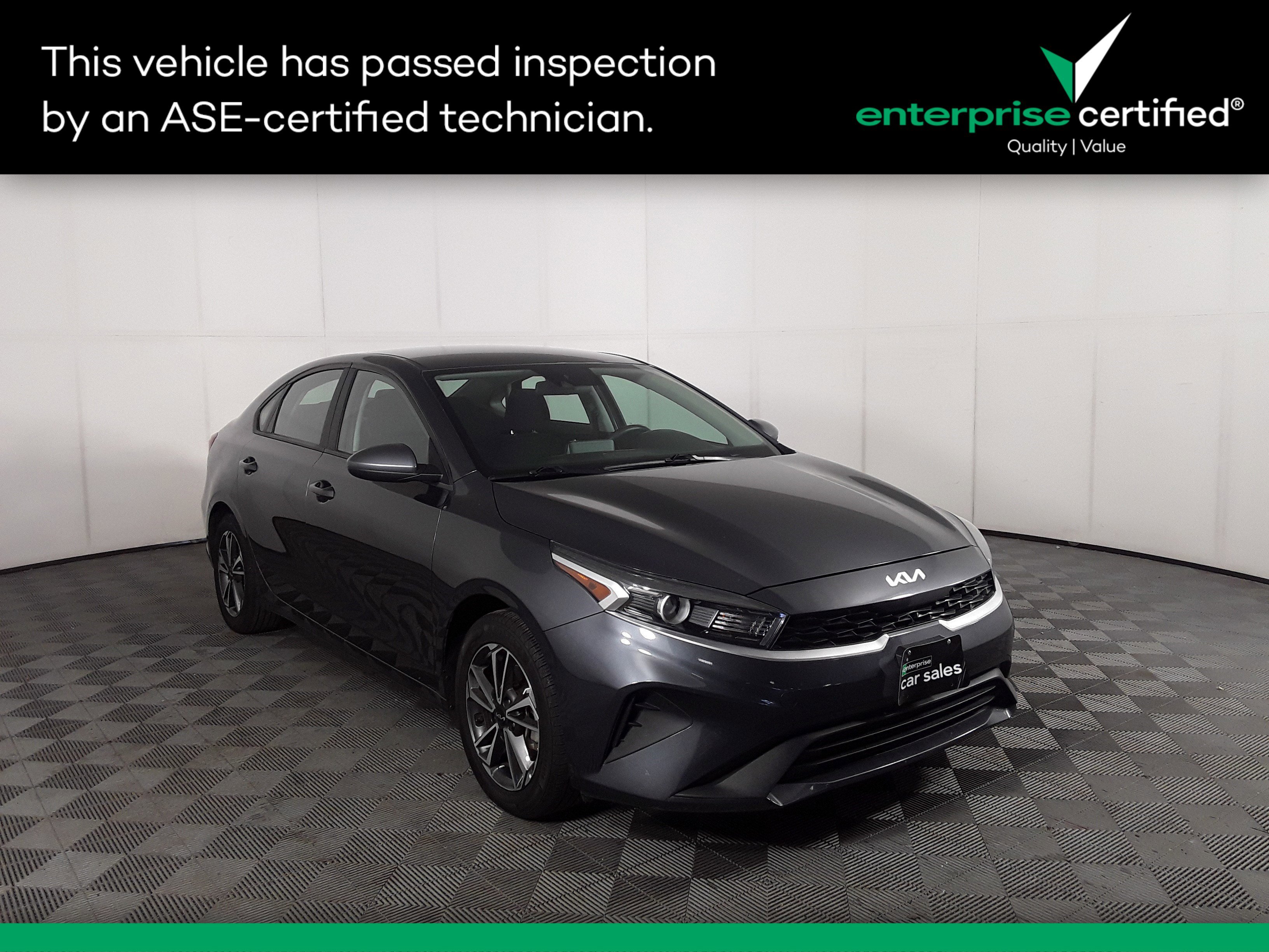 Used 2023 Kia Forte LXS IVT