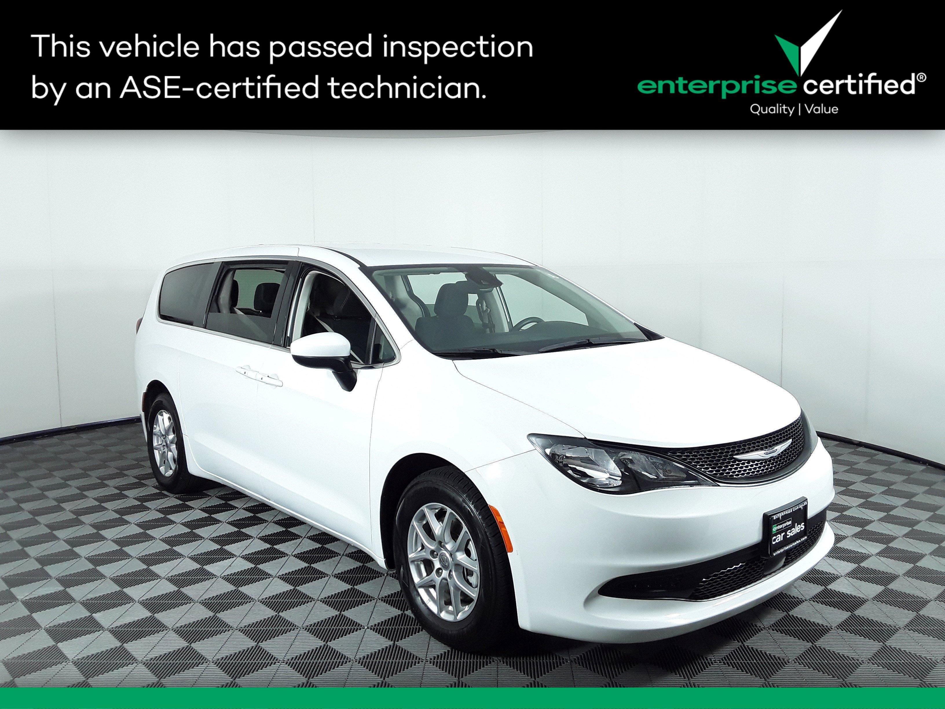 Used 2023 Chrysler Voyager LX FWD