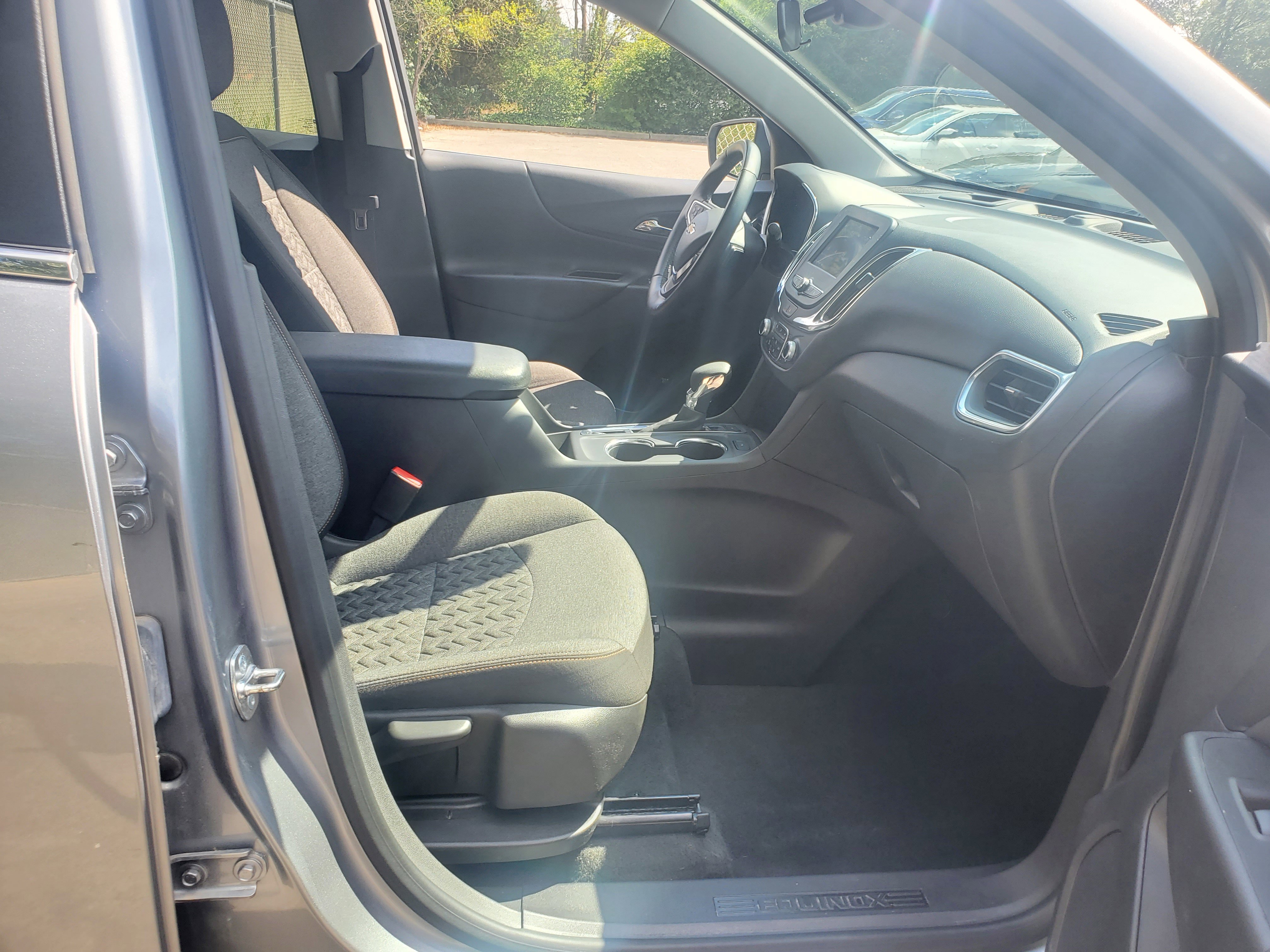 Image of Used 2024 Chevrolet Equinox AWD 4dr LT w/1LT