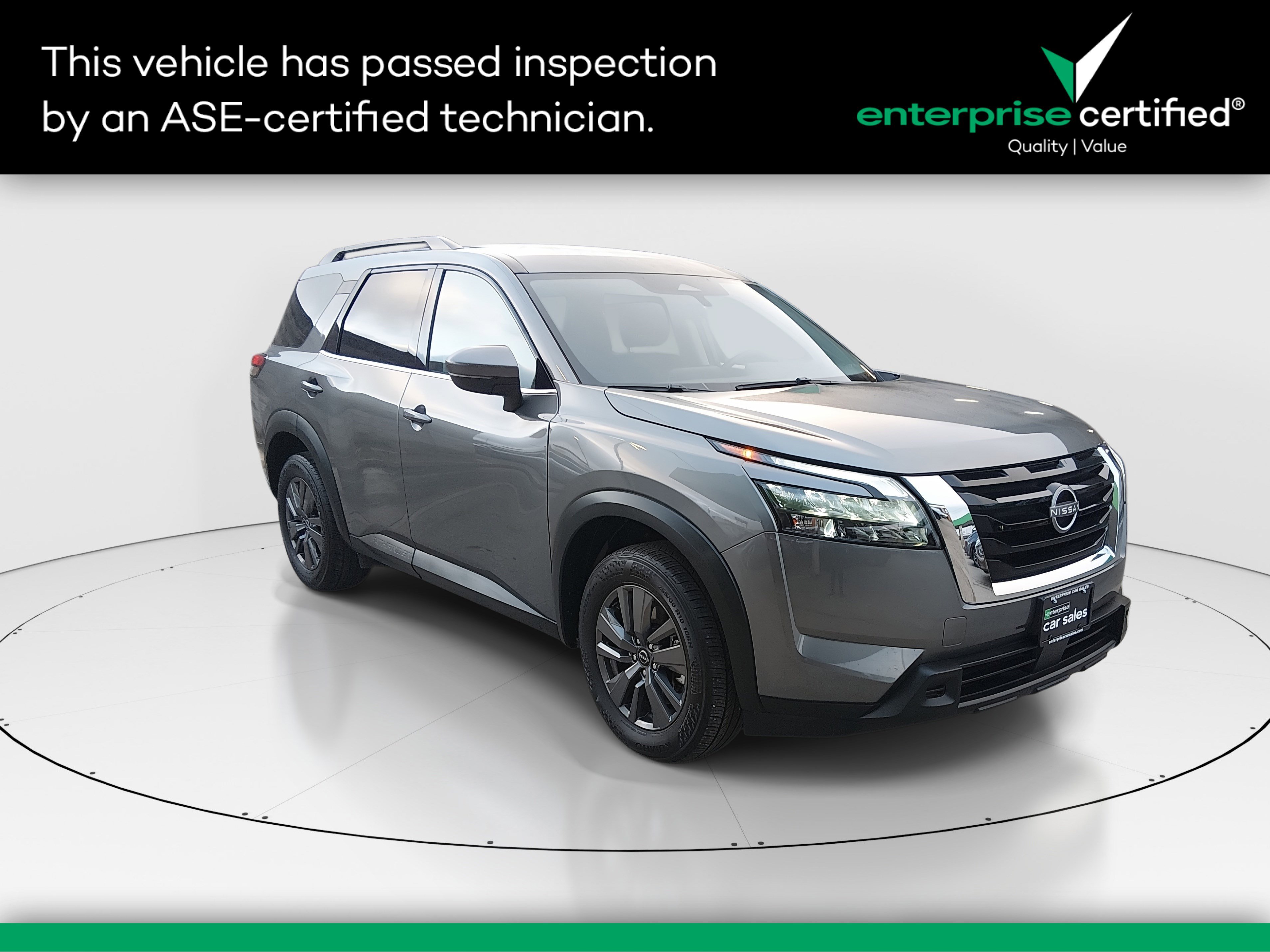 2024 Nissan Pathfinder SV