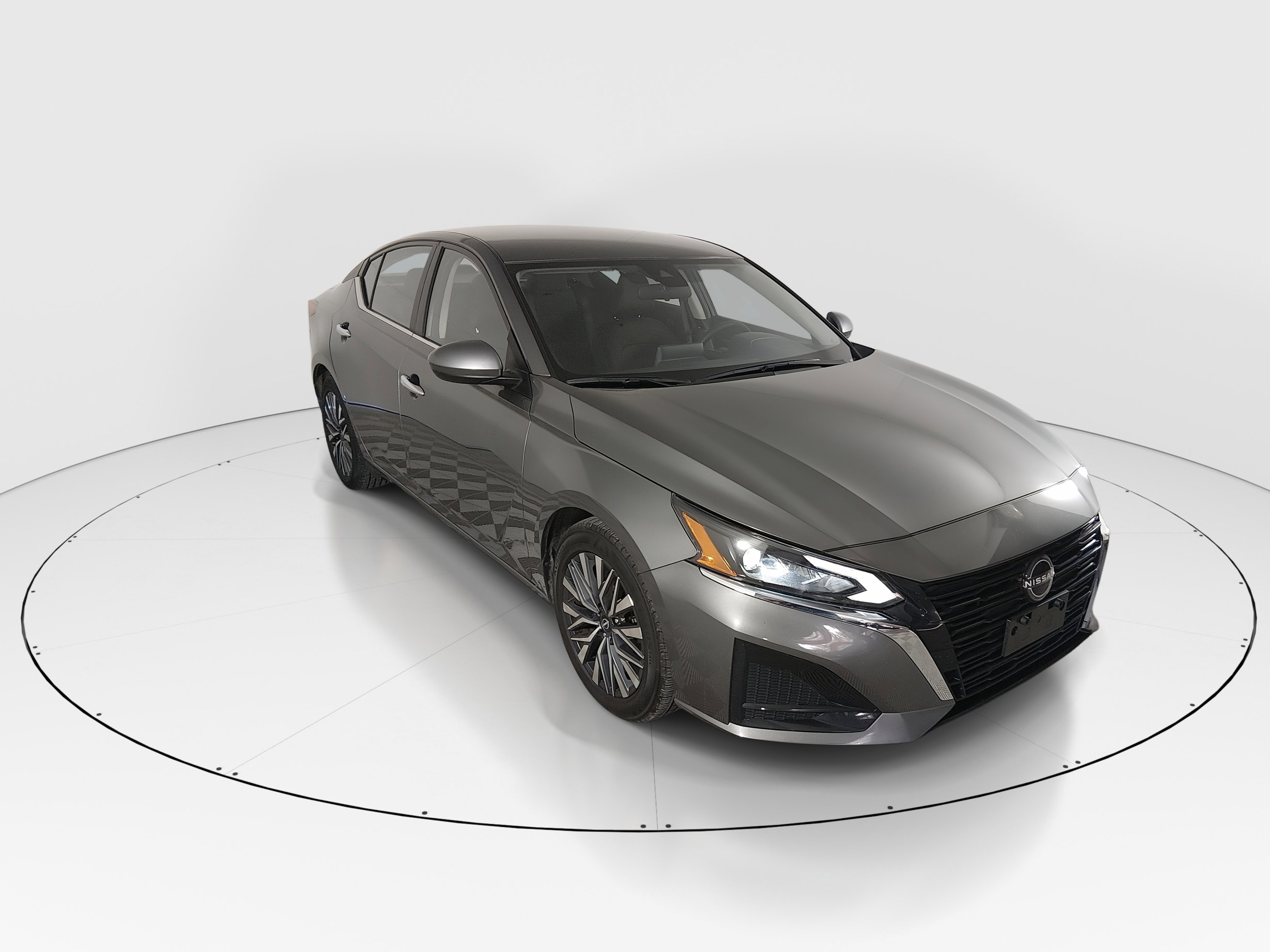 2023 Nissan Altima SV's photo
