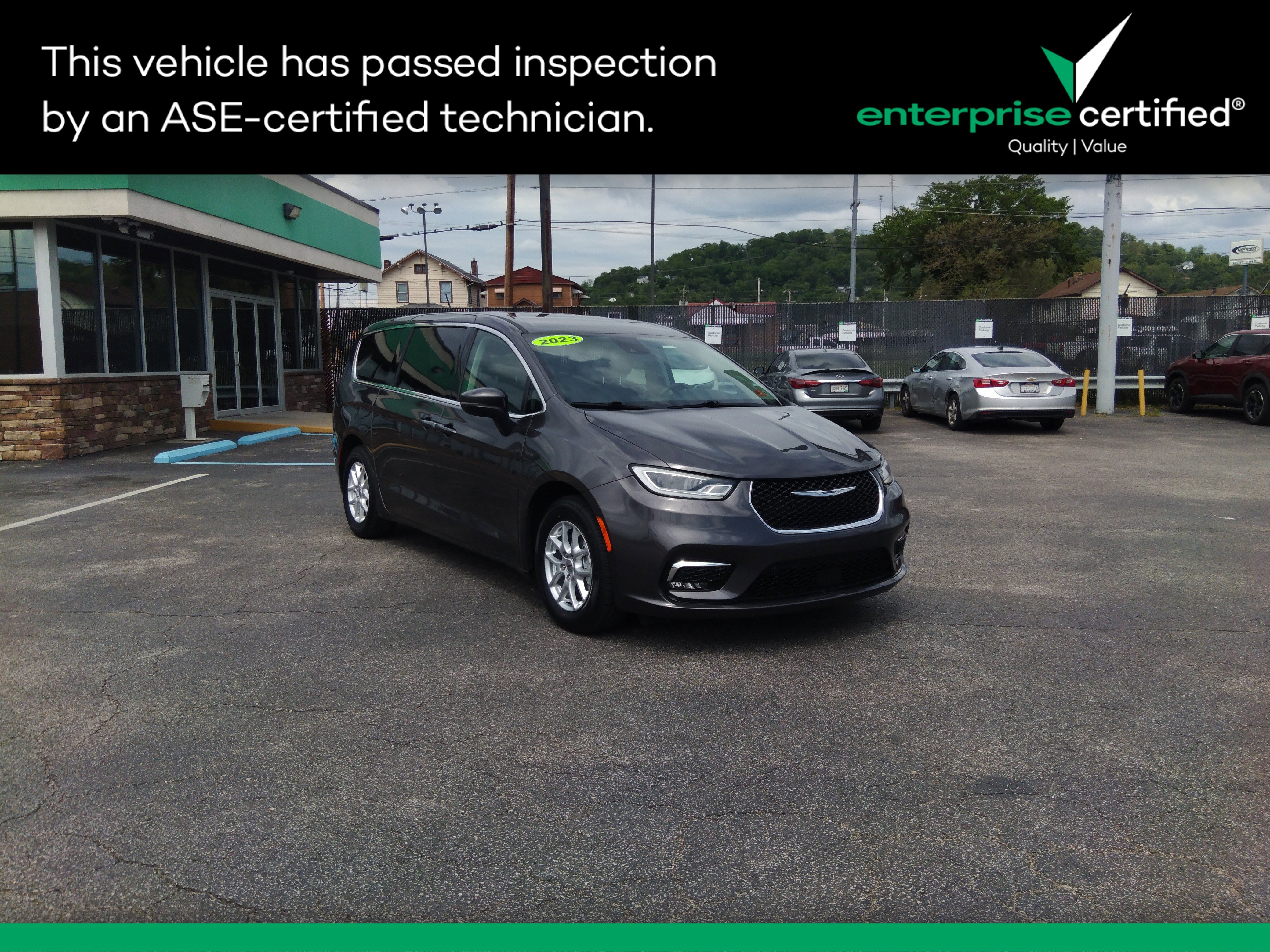 2023 Chrysler Pacifica Touring L FWD