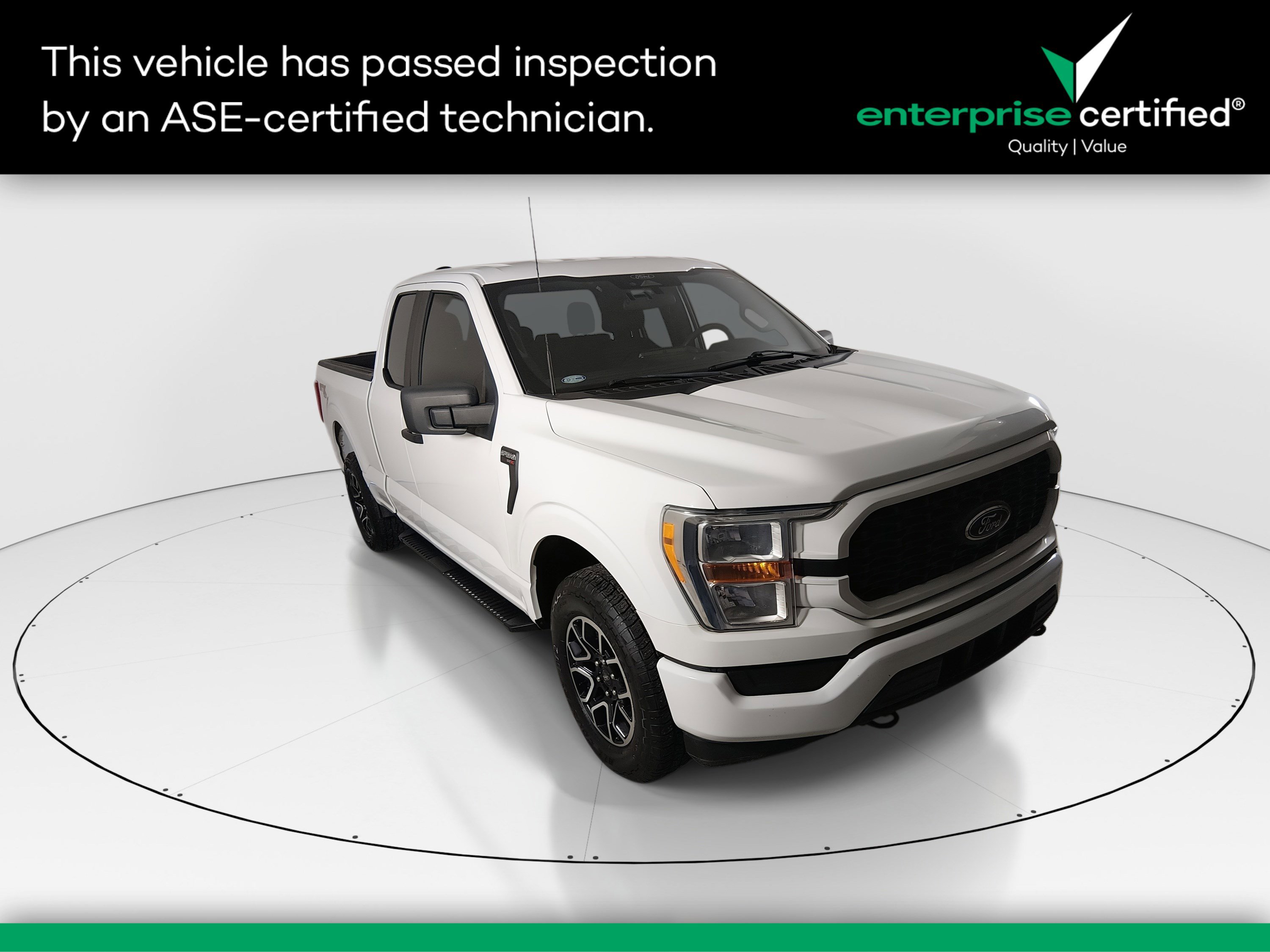 2022 Ford F-150 XL's photo