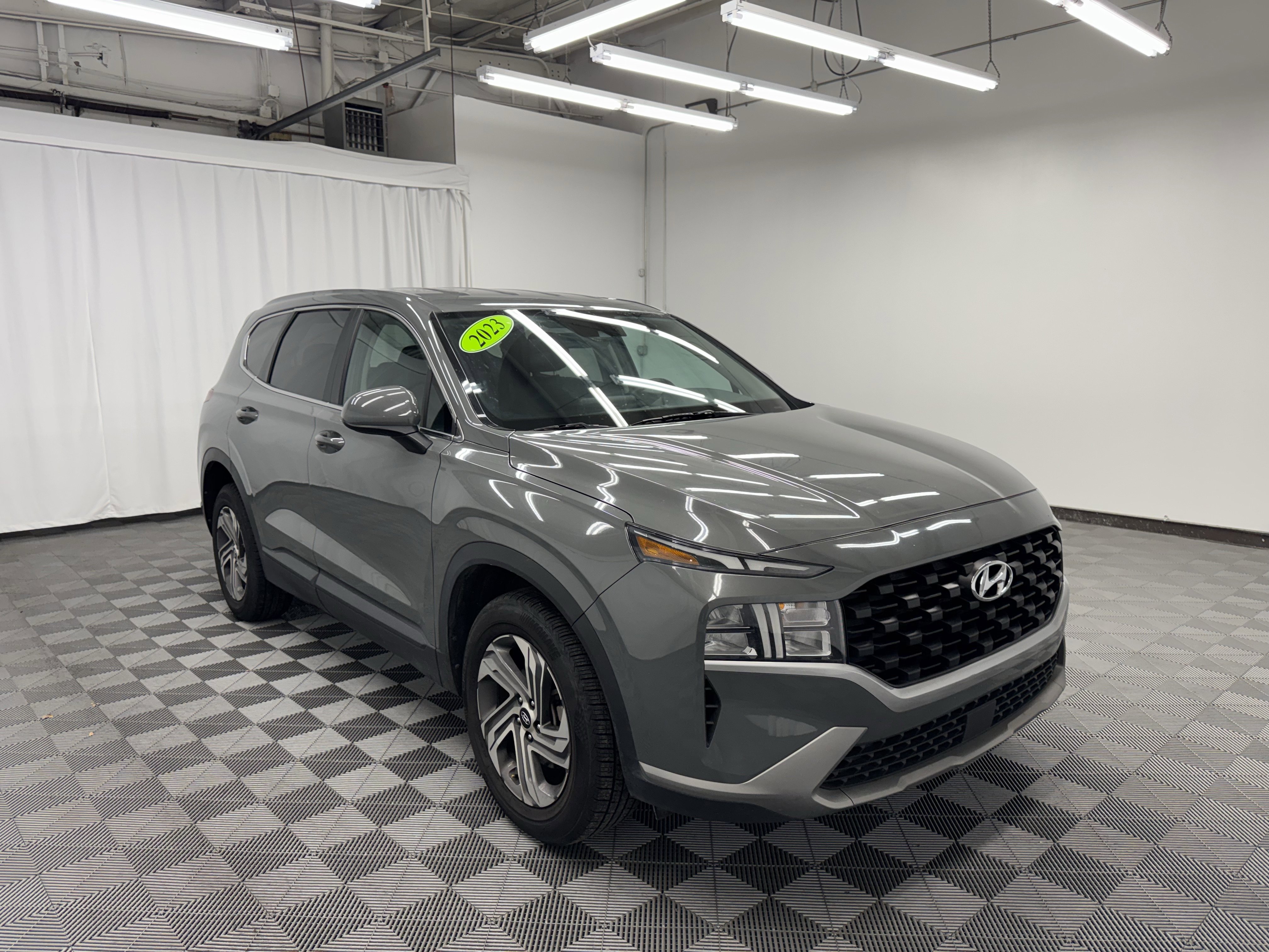 2023 Hyundai Santa Fe SE