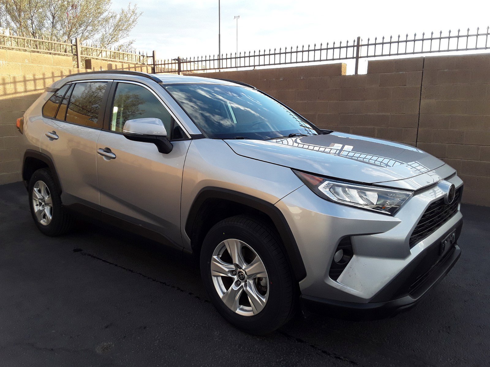 2021 Toyota RAV4 XLE AWD