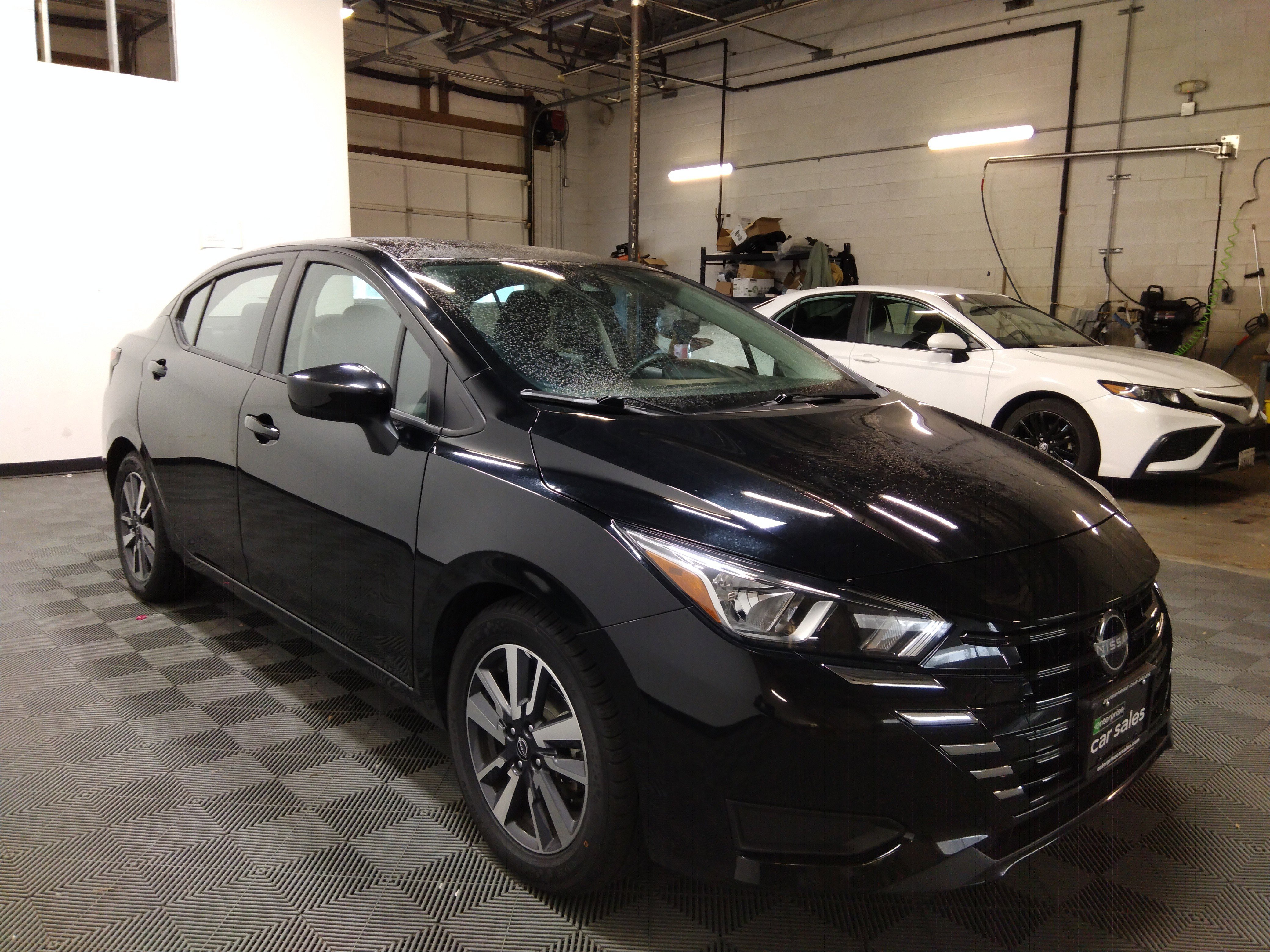 2023 Nissan Versa Sedan SV