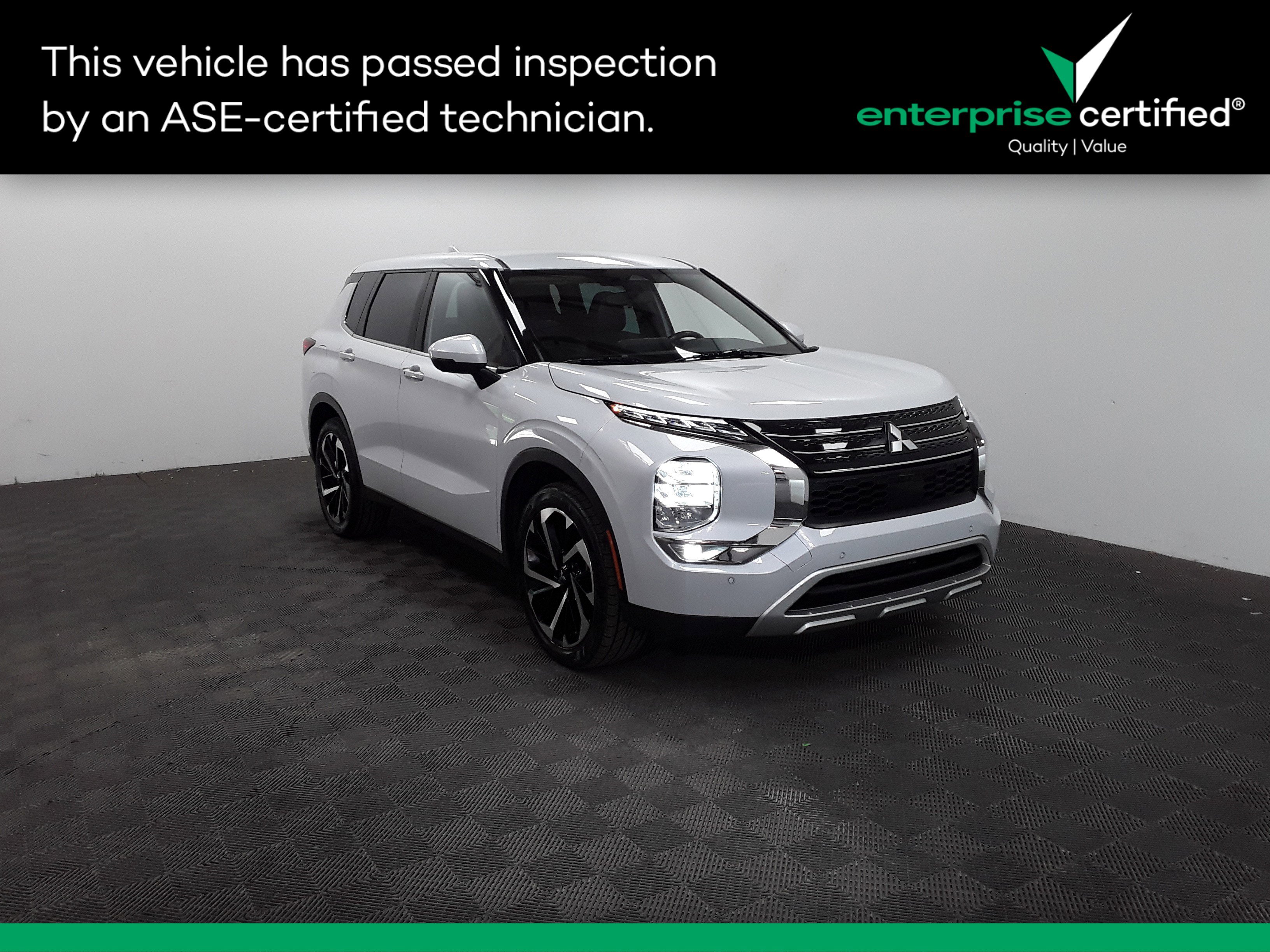 Used 2023 Mitsubishi Outlander SE FWD