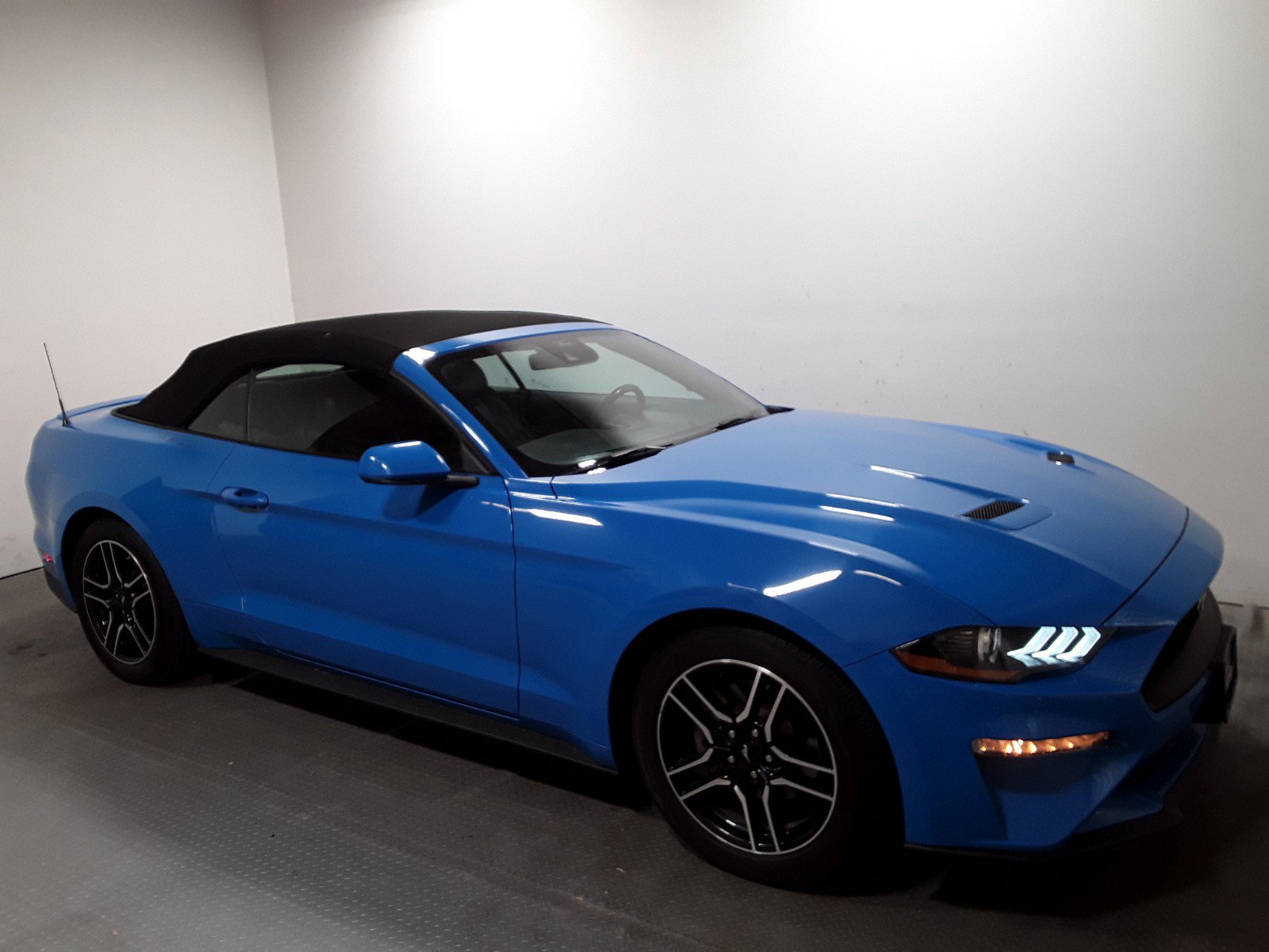 2022 Ford Mustang EcoBoost Premium Convertible