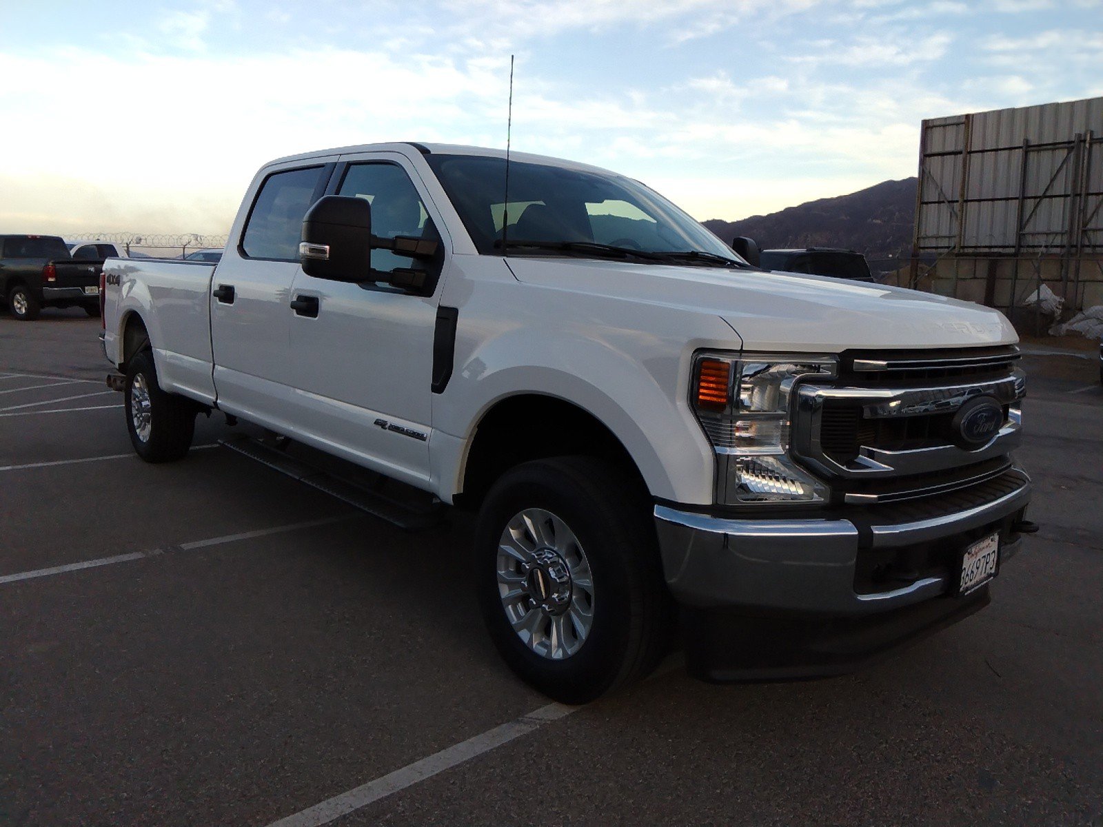 2022 Ford Super Duty F-250 SRW XLT 4WD Crew Cab 8' Box