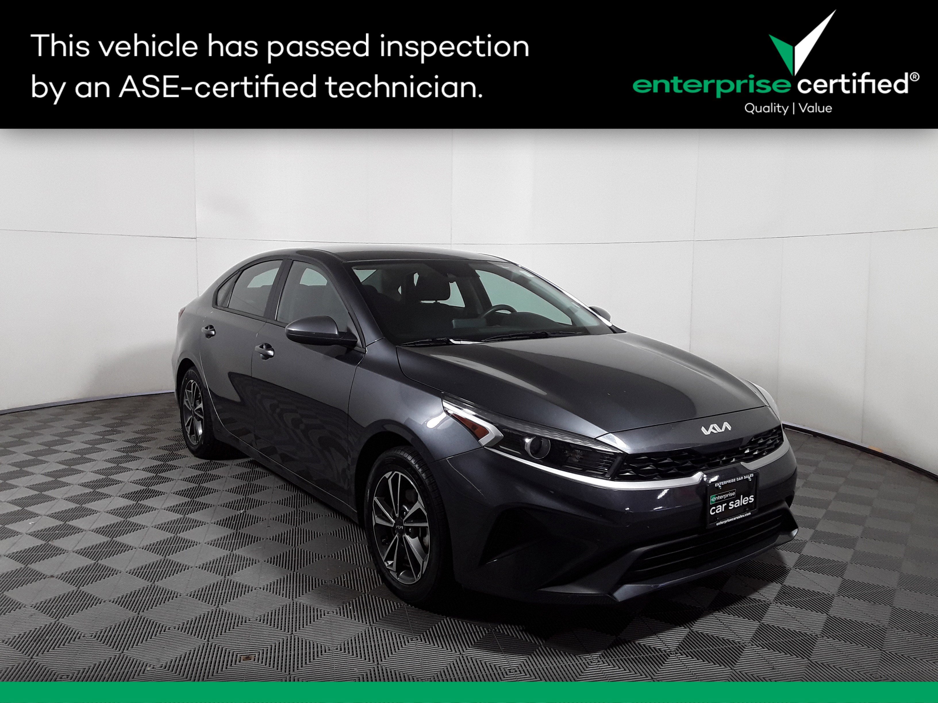 Used 2023 Kia Forte LXS IVT