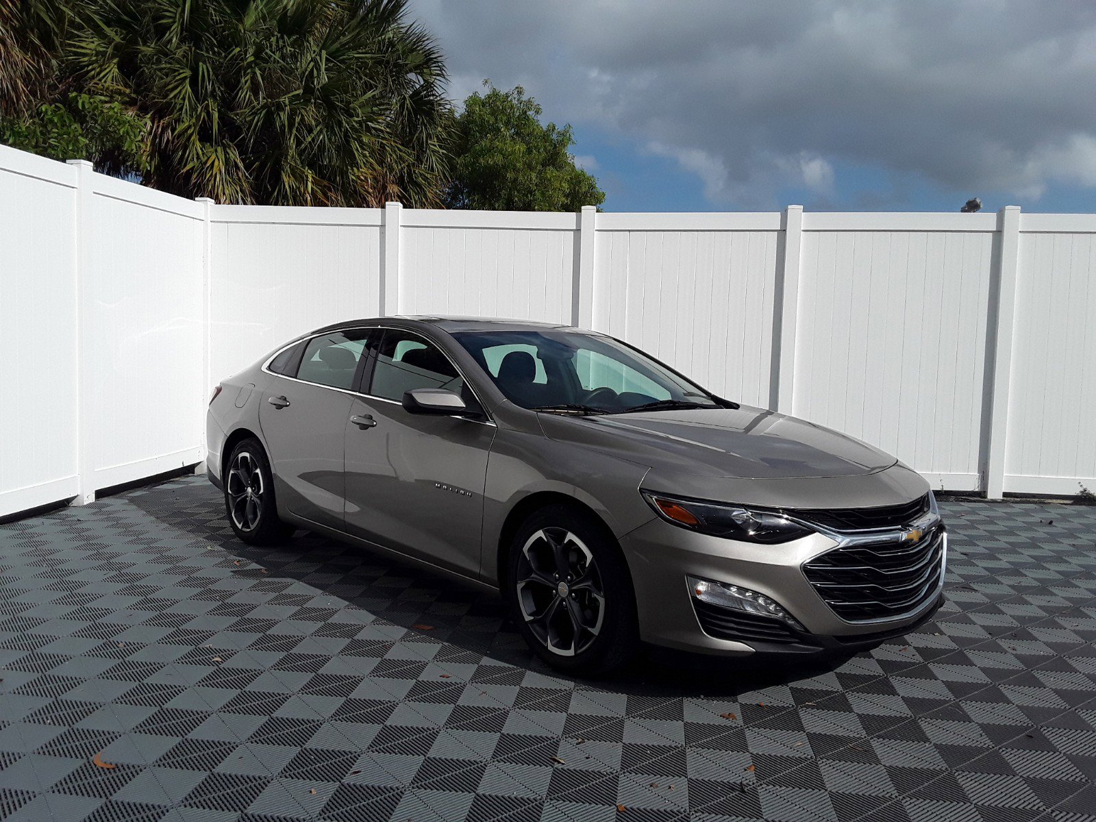 2022 Chevrolet Malibu 4dr Sdn LT