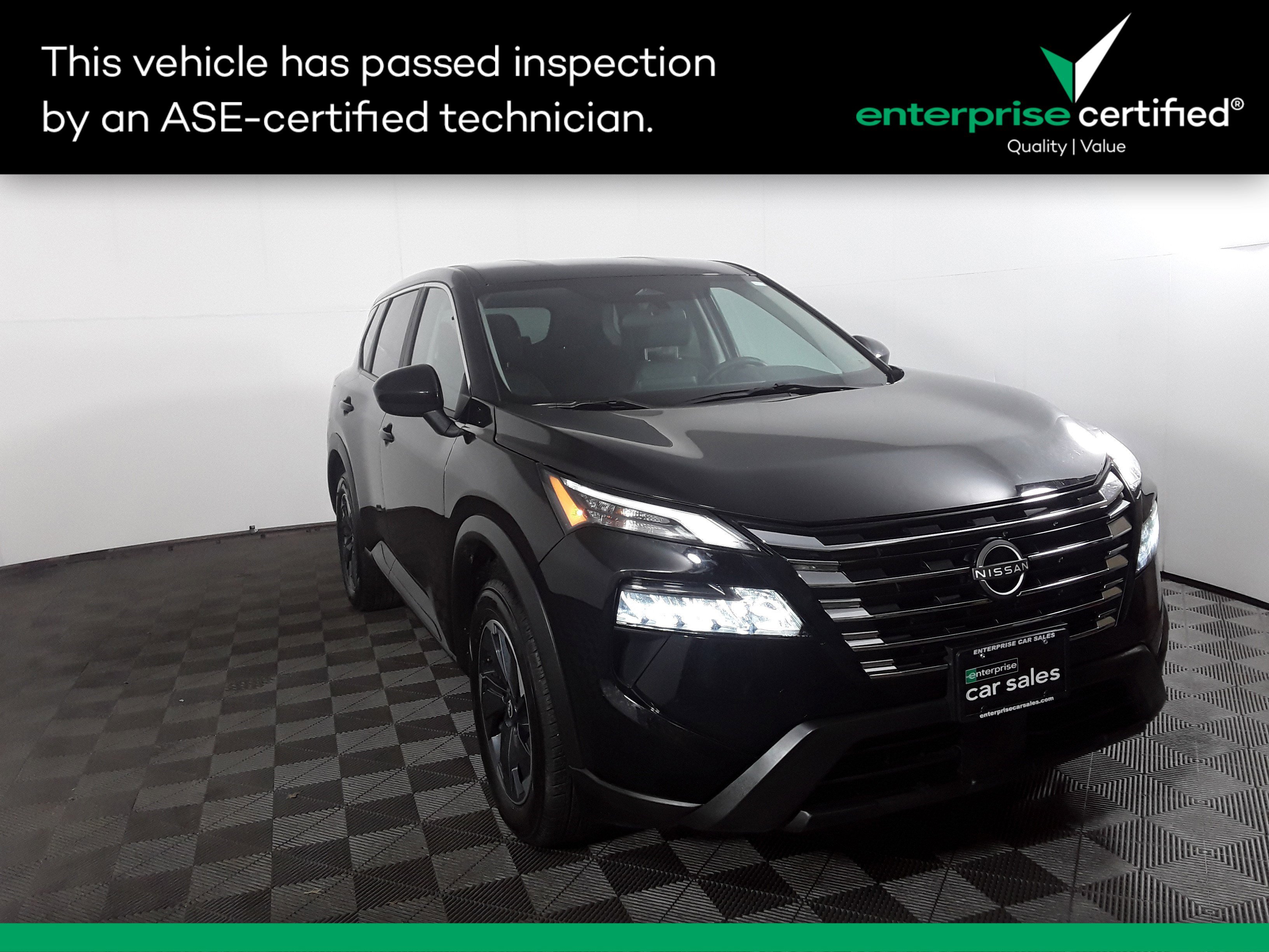 Used 2024 Nissan Rogue AWD SV