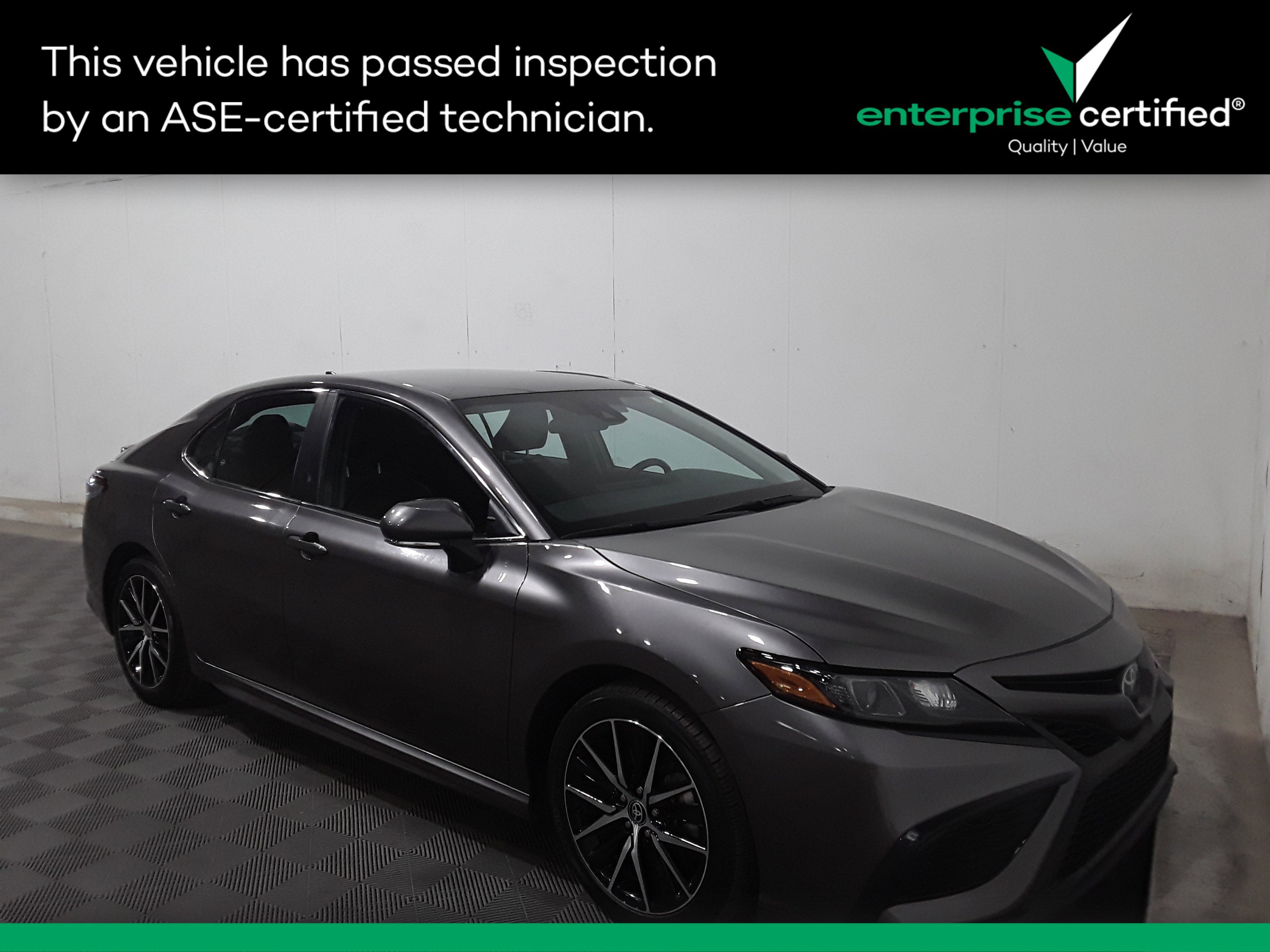 2023 Toyota Camry SE Auto