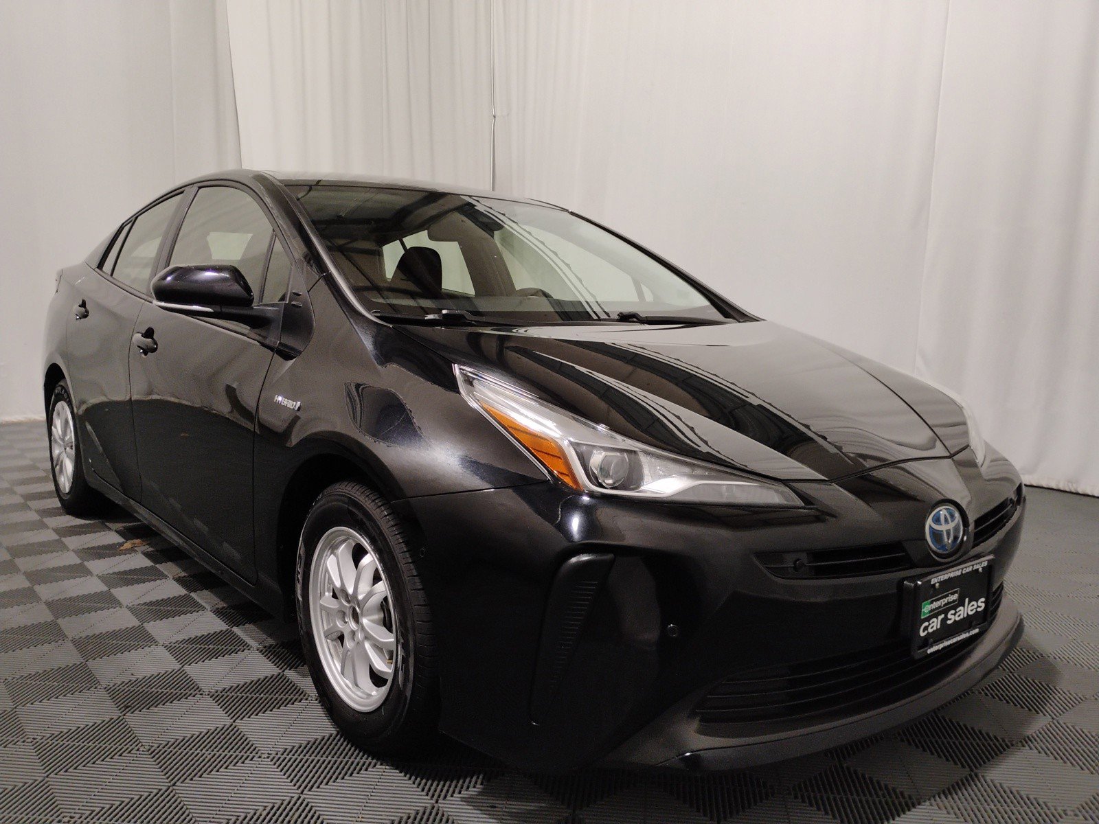 2022 Toyota Prius LE