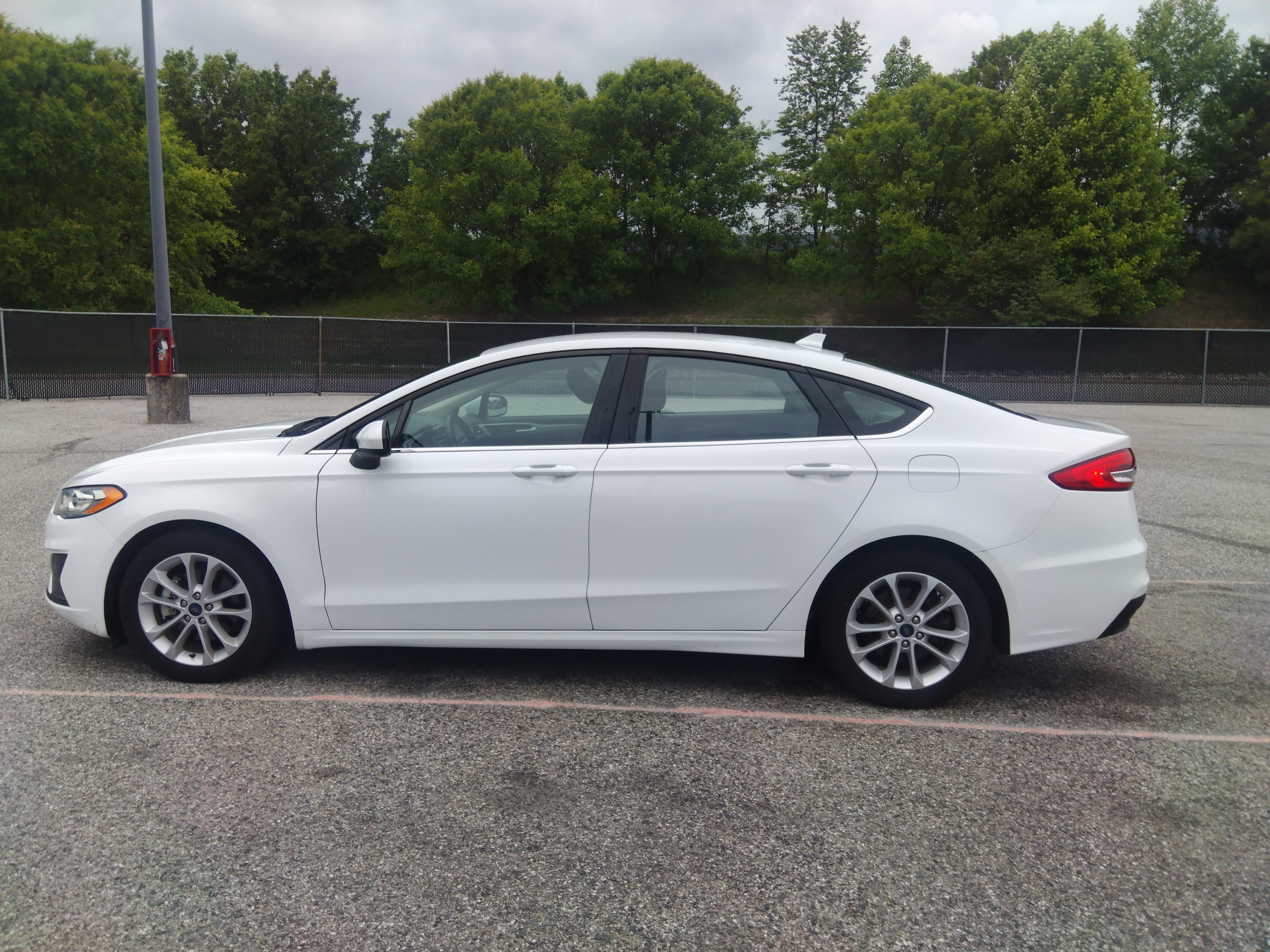 2020 Ford Fusion Hybrid SE FWD
