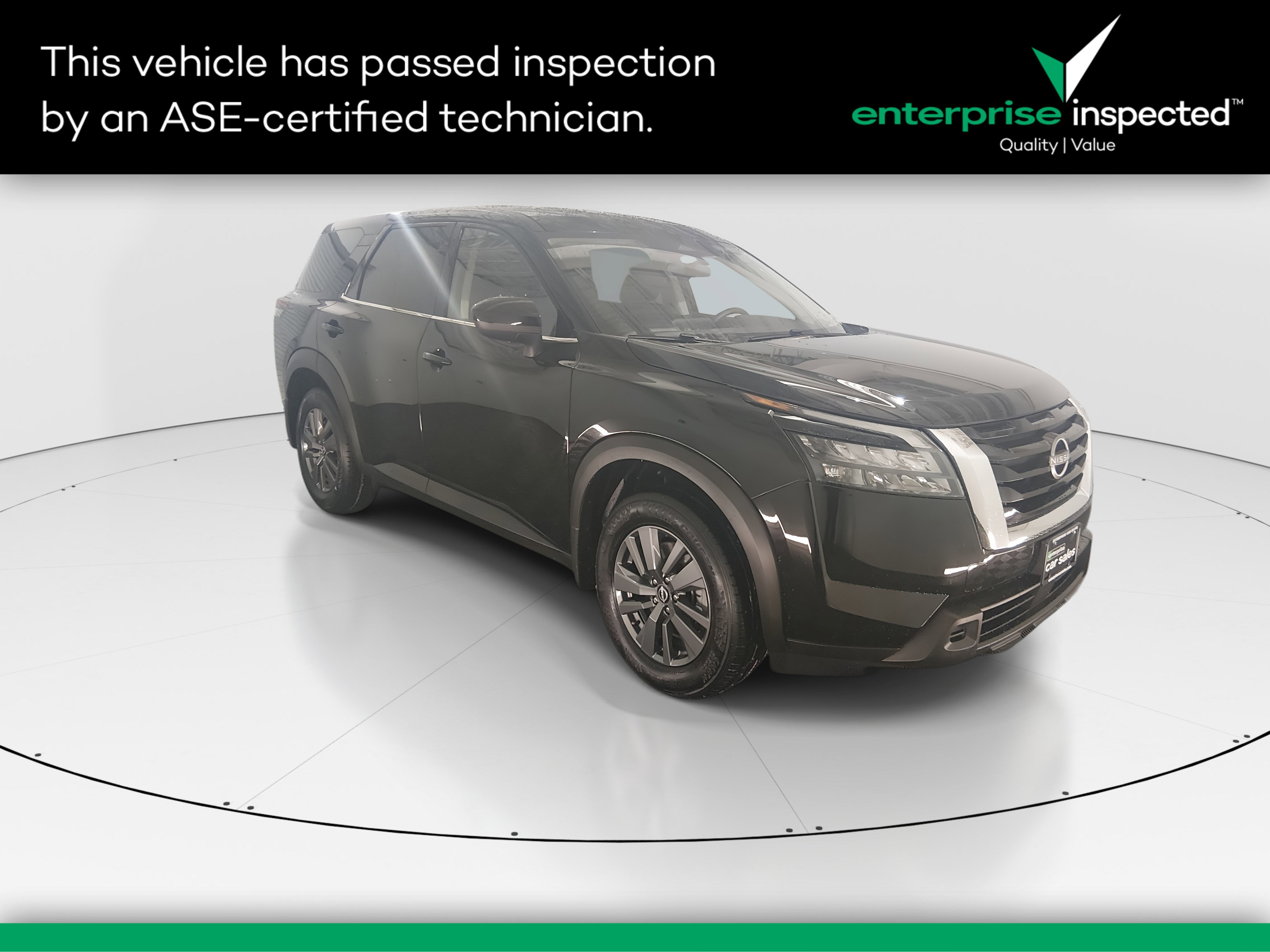 2024 Nissan Pathfinder S's photo