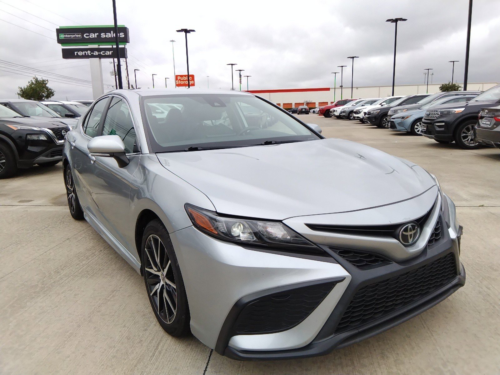 2022 Toyota Camry SE