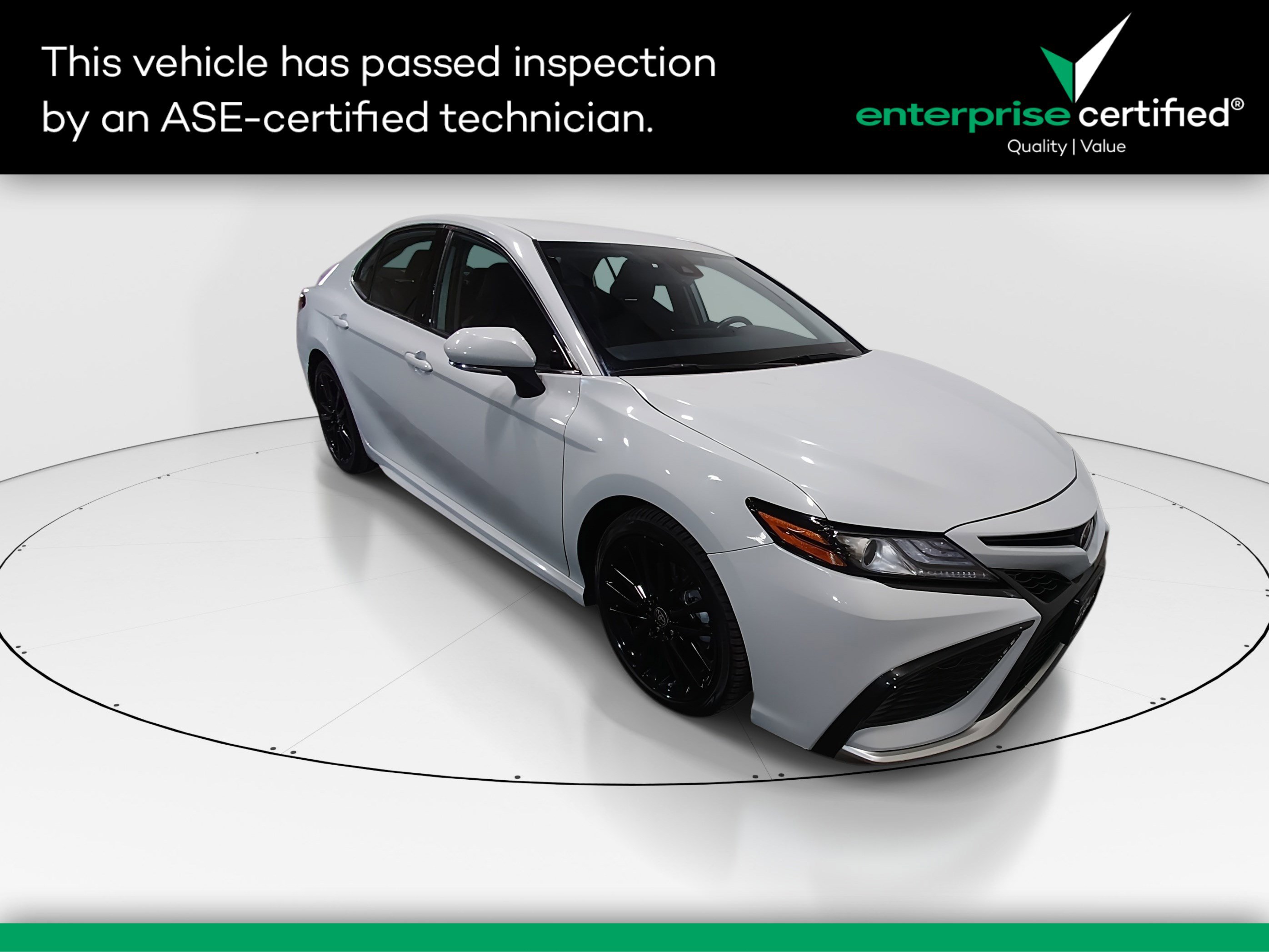 2023 Toyota Camry XSE's photo