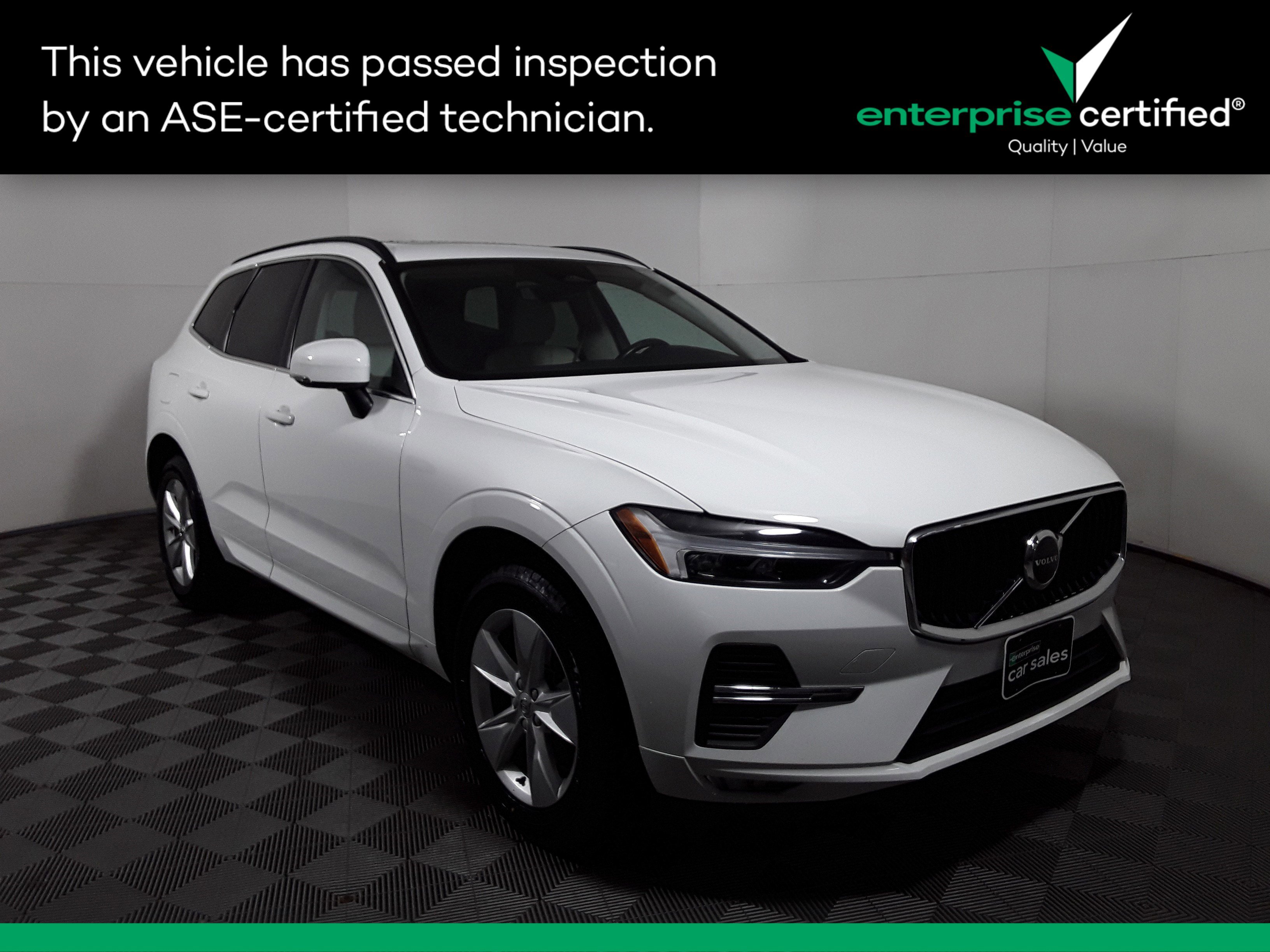 2022 Volvo XC60 B5 AWD Momentum