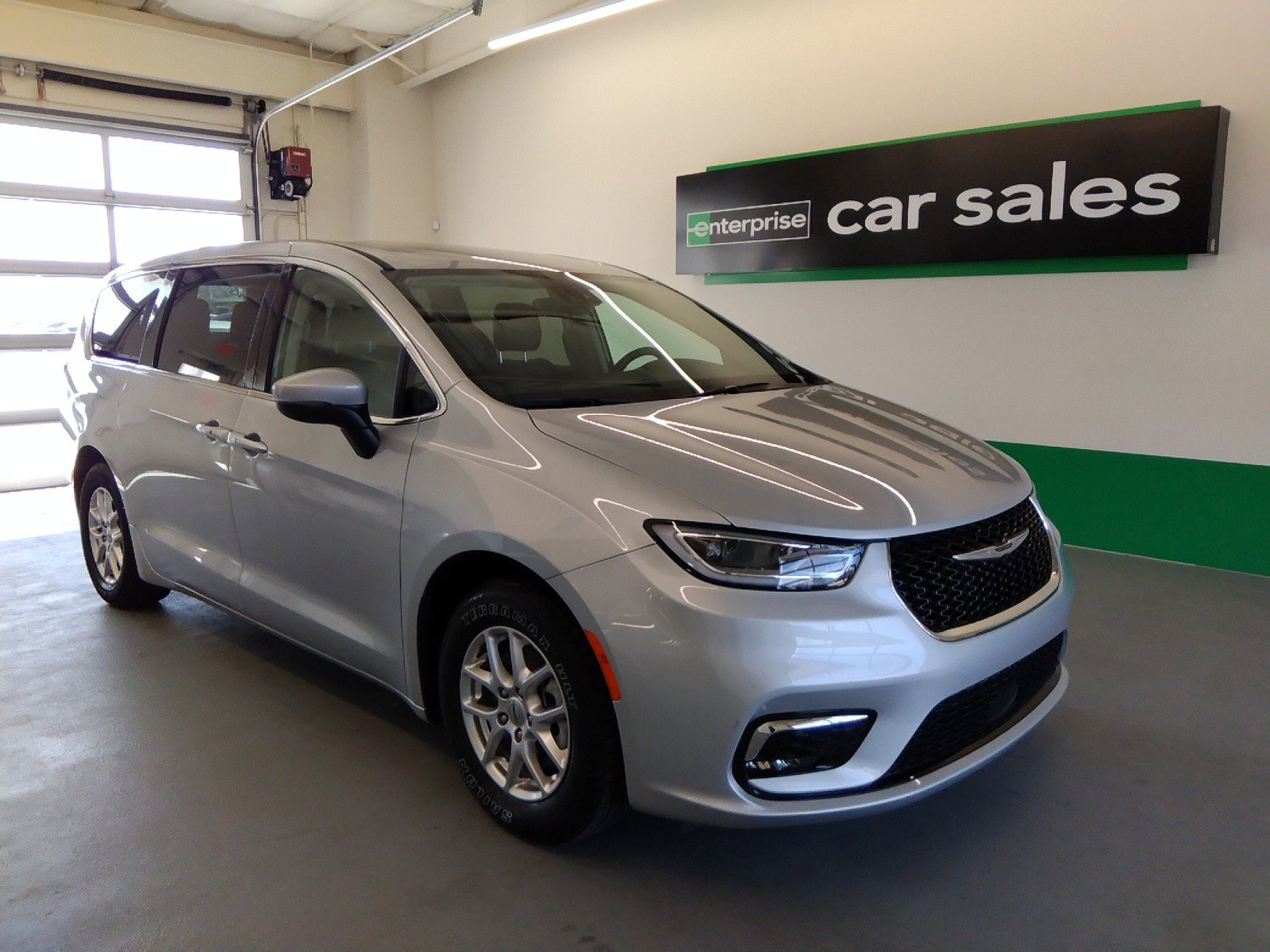 2023 Chrysler Pacifica Touring L FWD