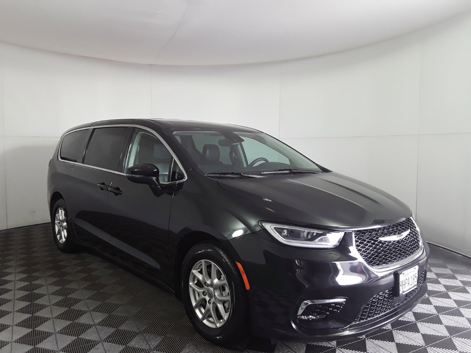 2023 Chrysler Pacifica Touring L FWD