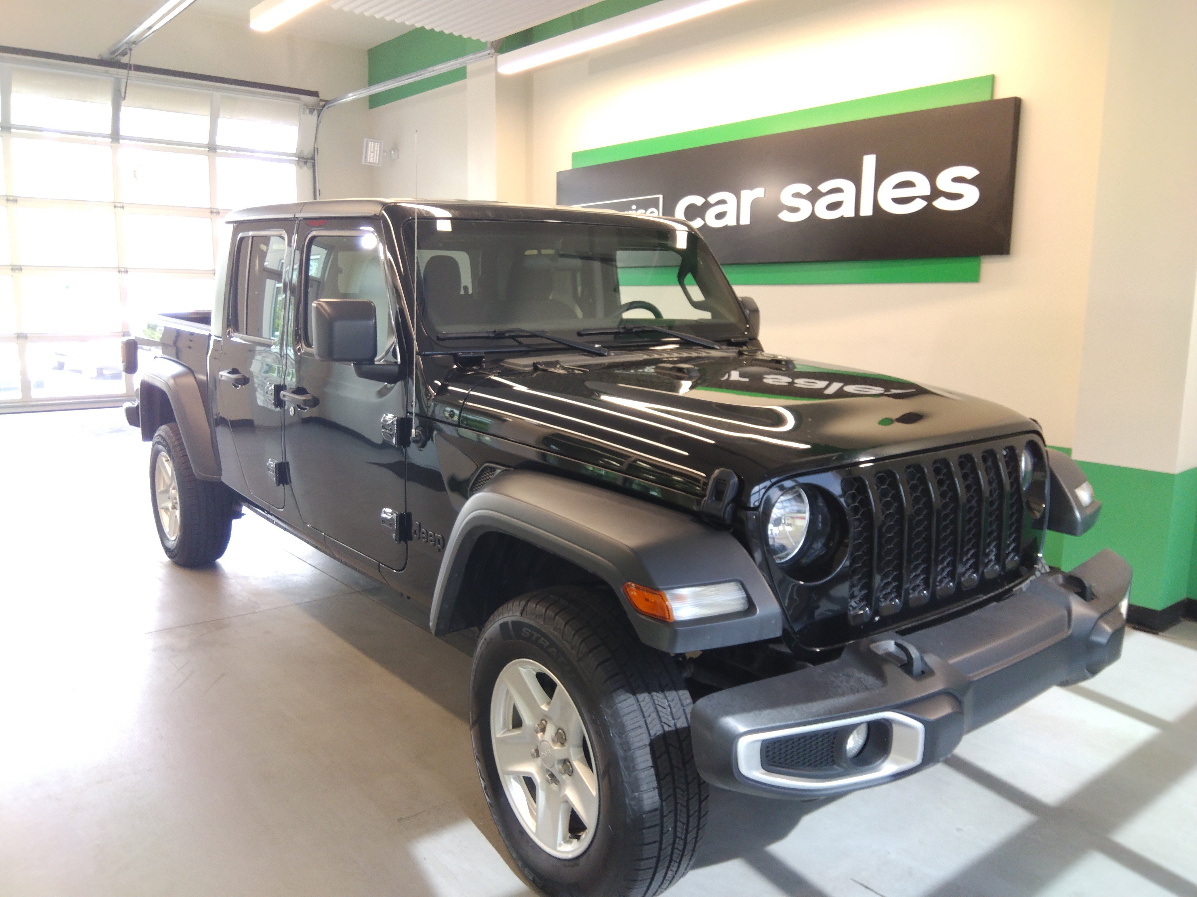 2023 Jeep Gladiator