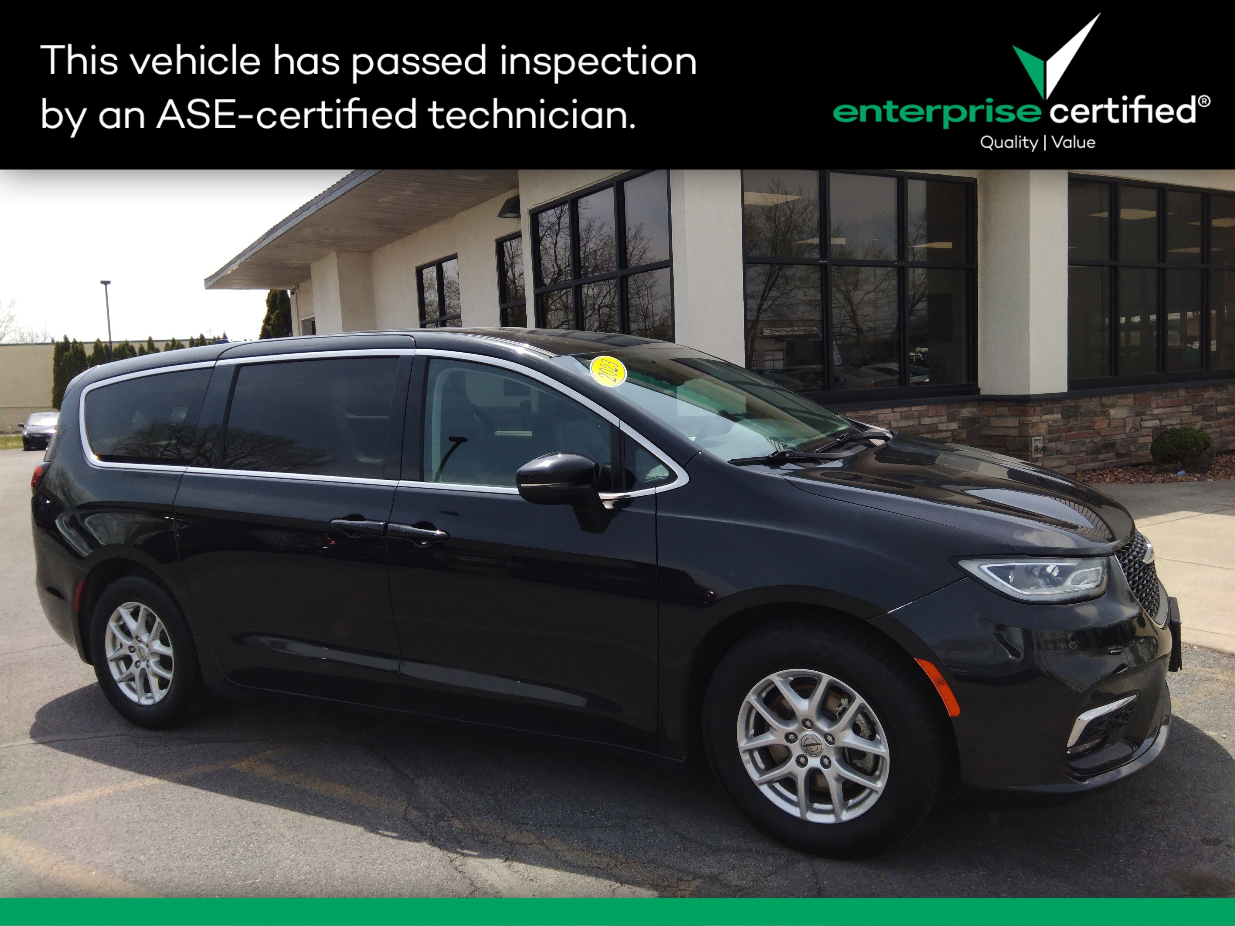 2023 Chrysler Pacifica Touring L FWD
