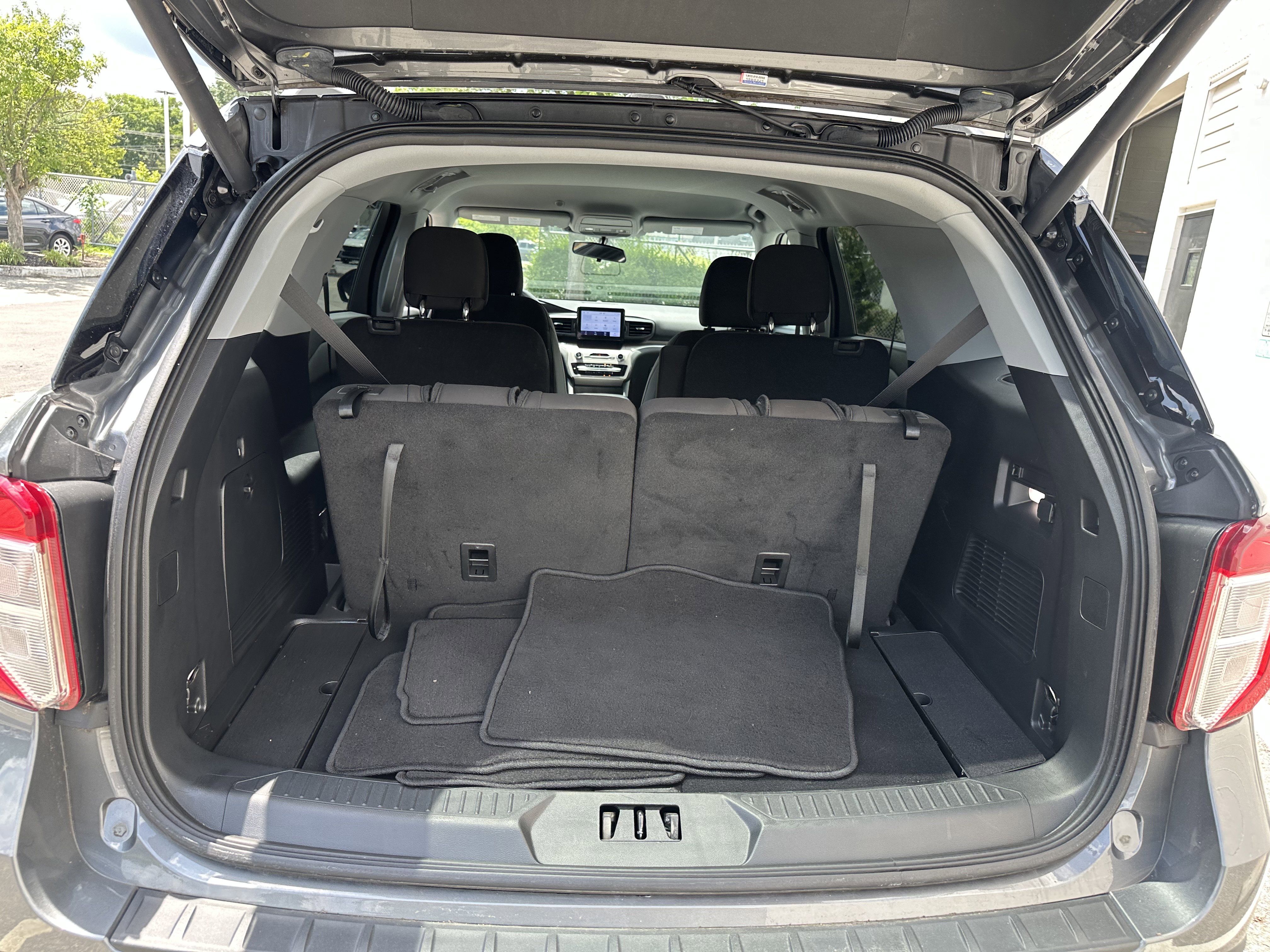 Image of Used 2023 Ford Explorer XLT 4WD