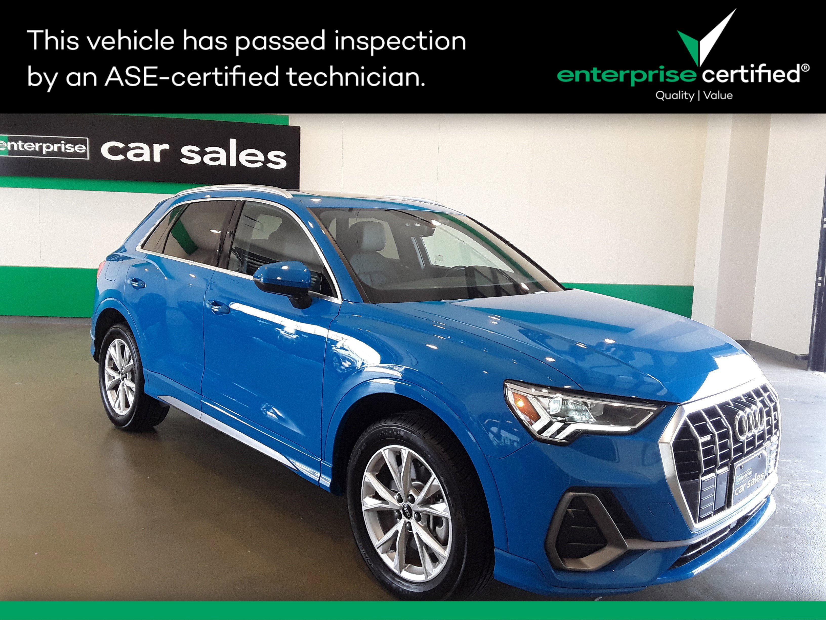 2023 Audi Q3 S line Premium
