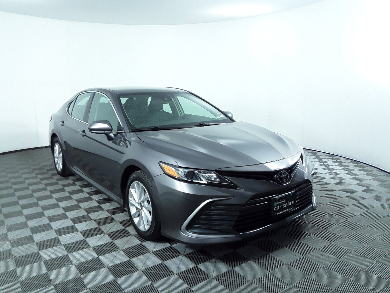 2022 Toyota Camry LE Auto