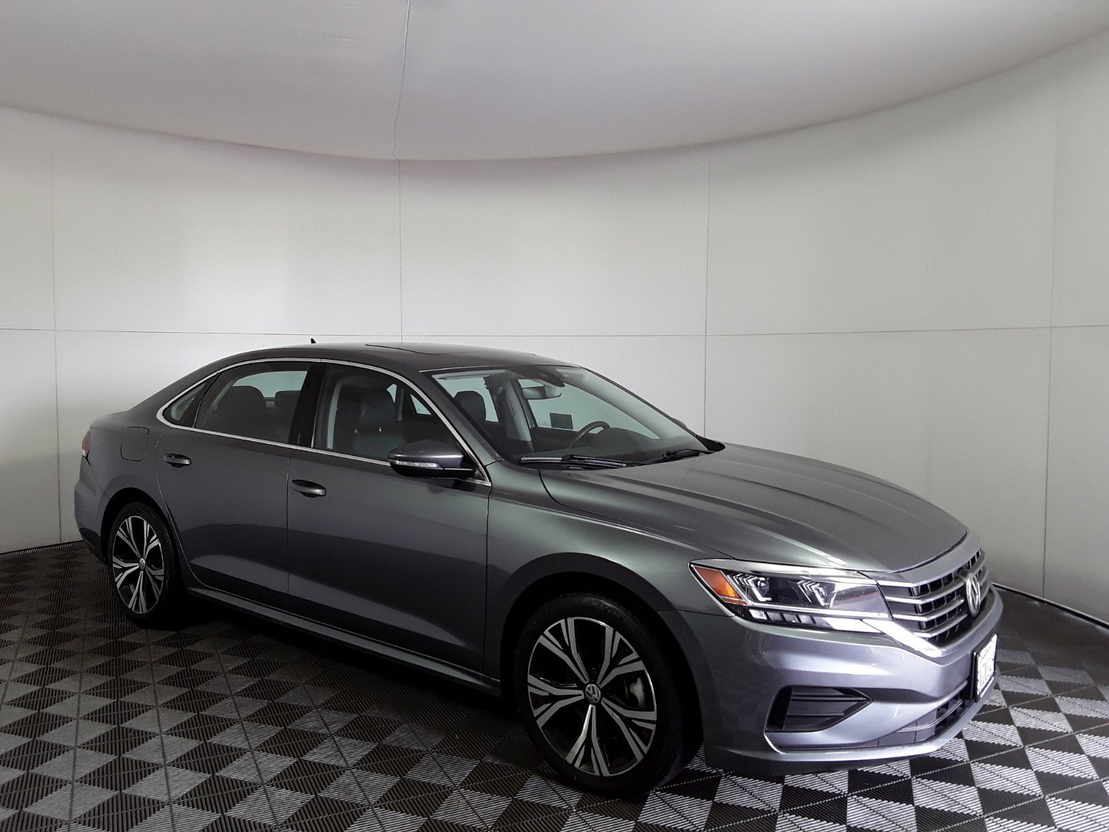 2021 Volkswagen Passat 2.0T SE Auto