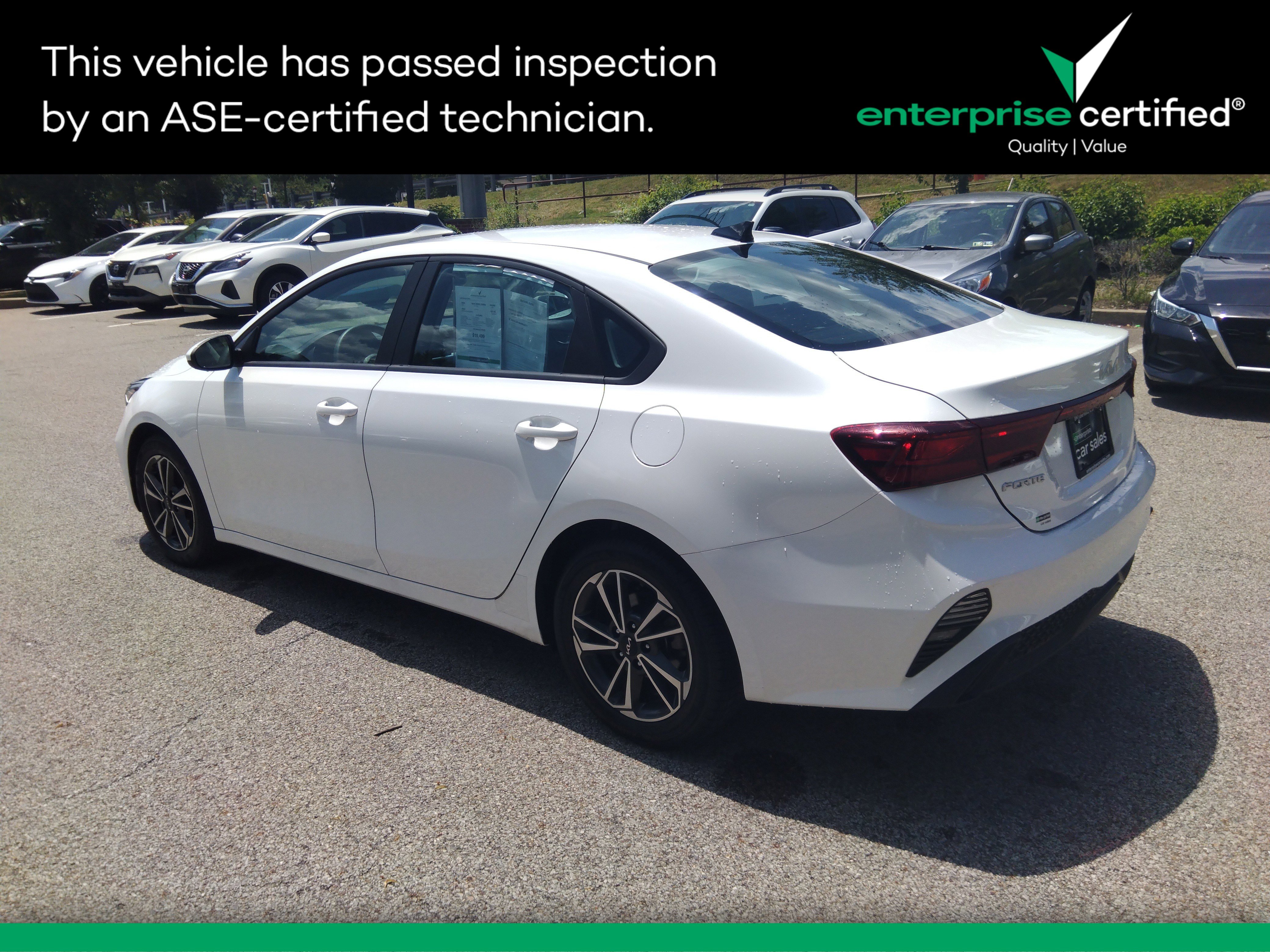 Used 2023 Kia Forte LXS IVT
