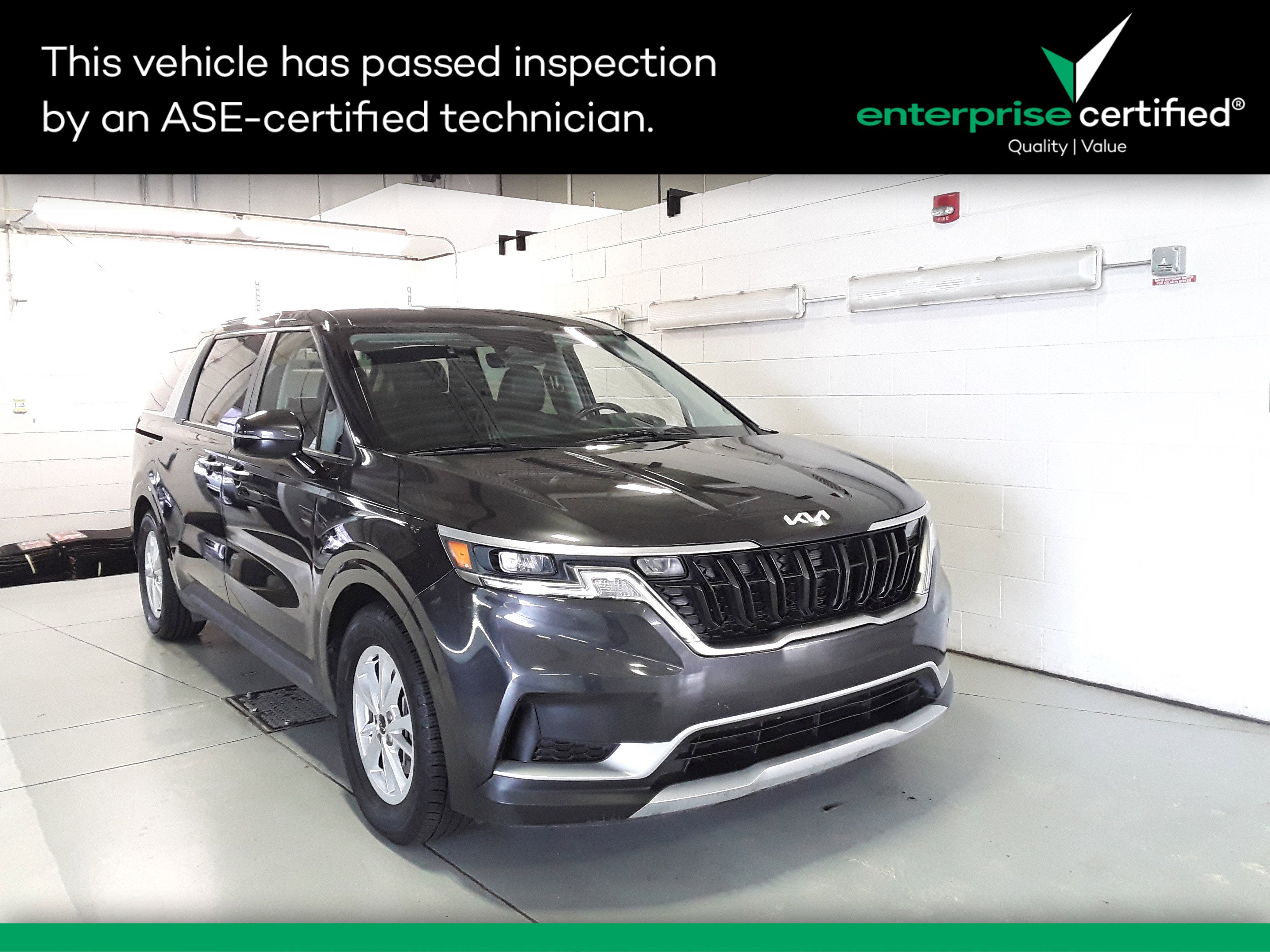 Used 2023 Kia Carnival LX FWD w/Seat Pkg