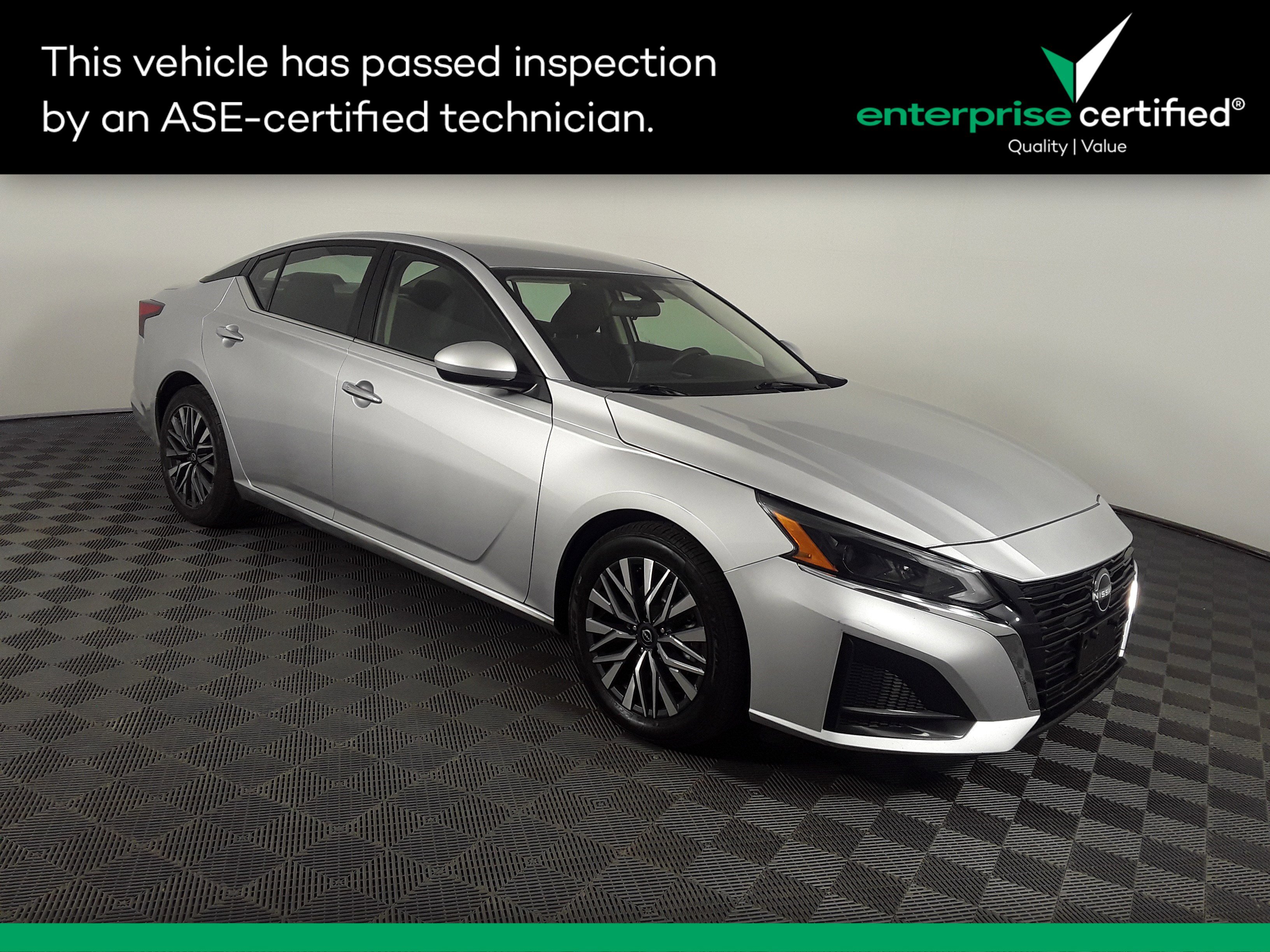 Used 2023 Nissan Altima 2.5 SV Sedan