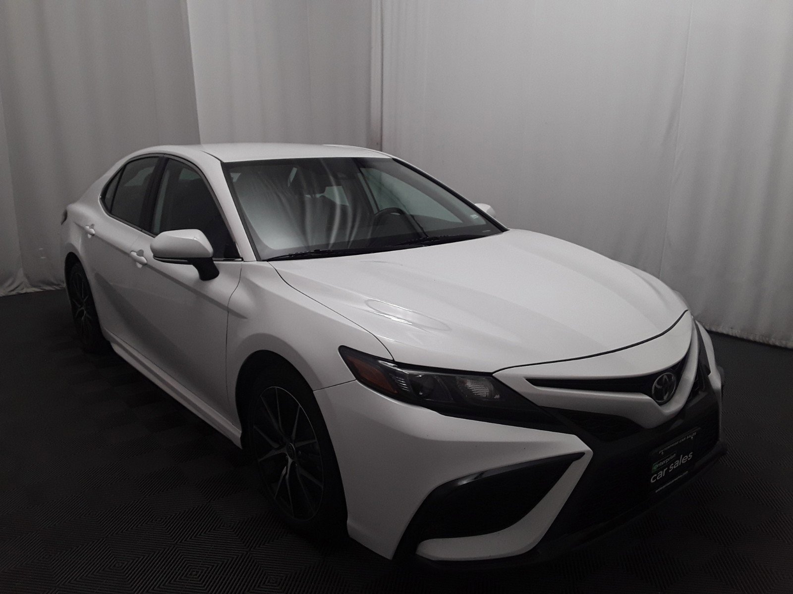 2022 Toyota Camry SE Auto