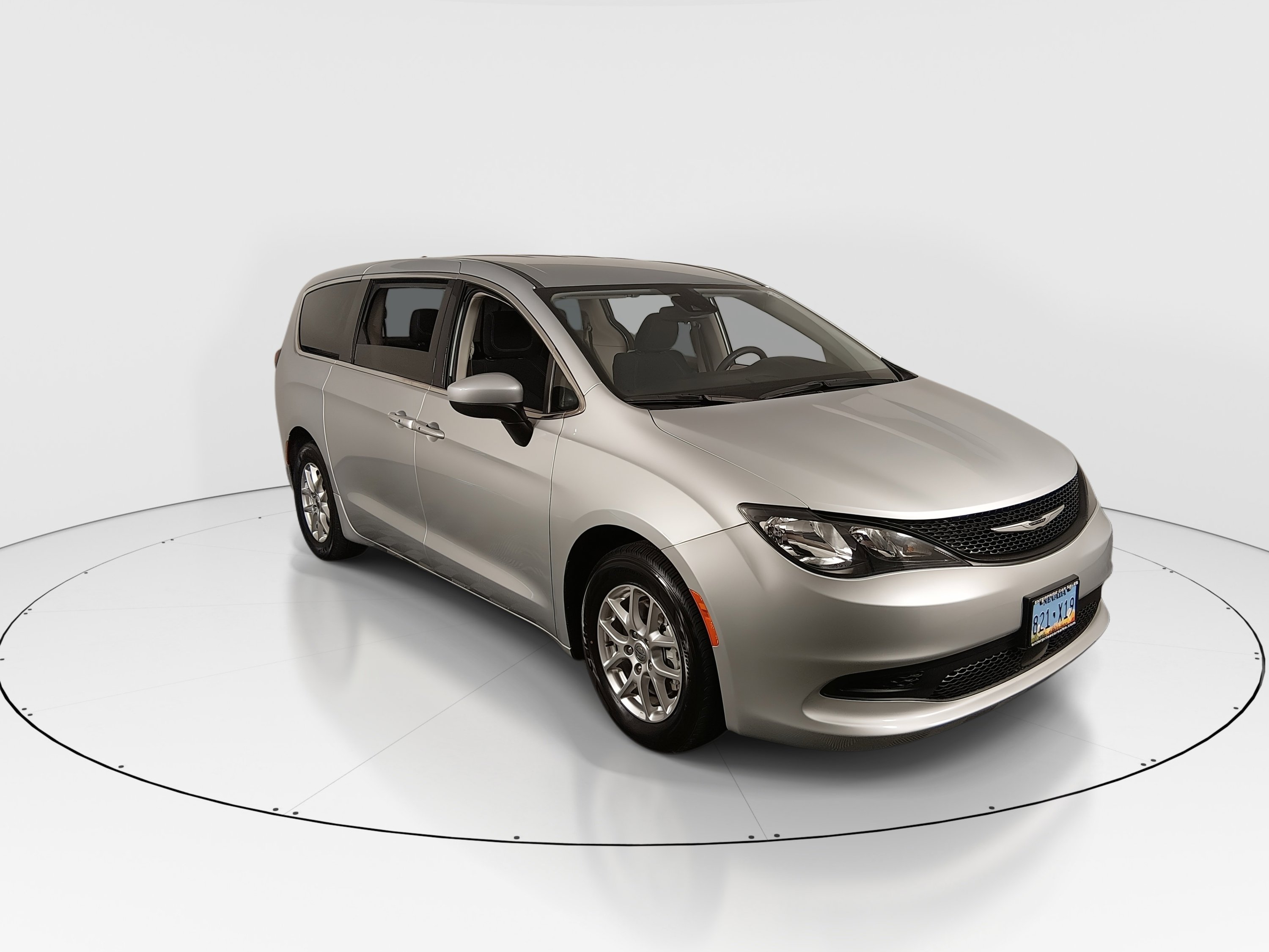 Used 2023 Chrysler Voyager LX FWD's photo