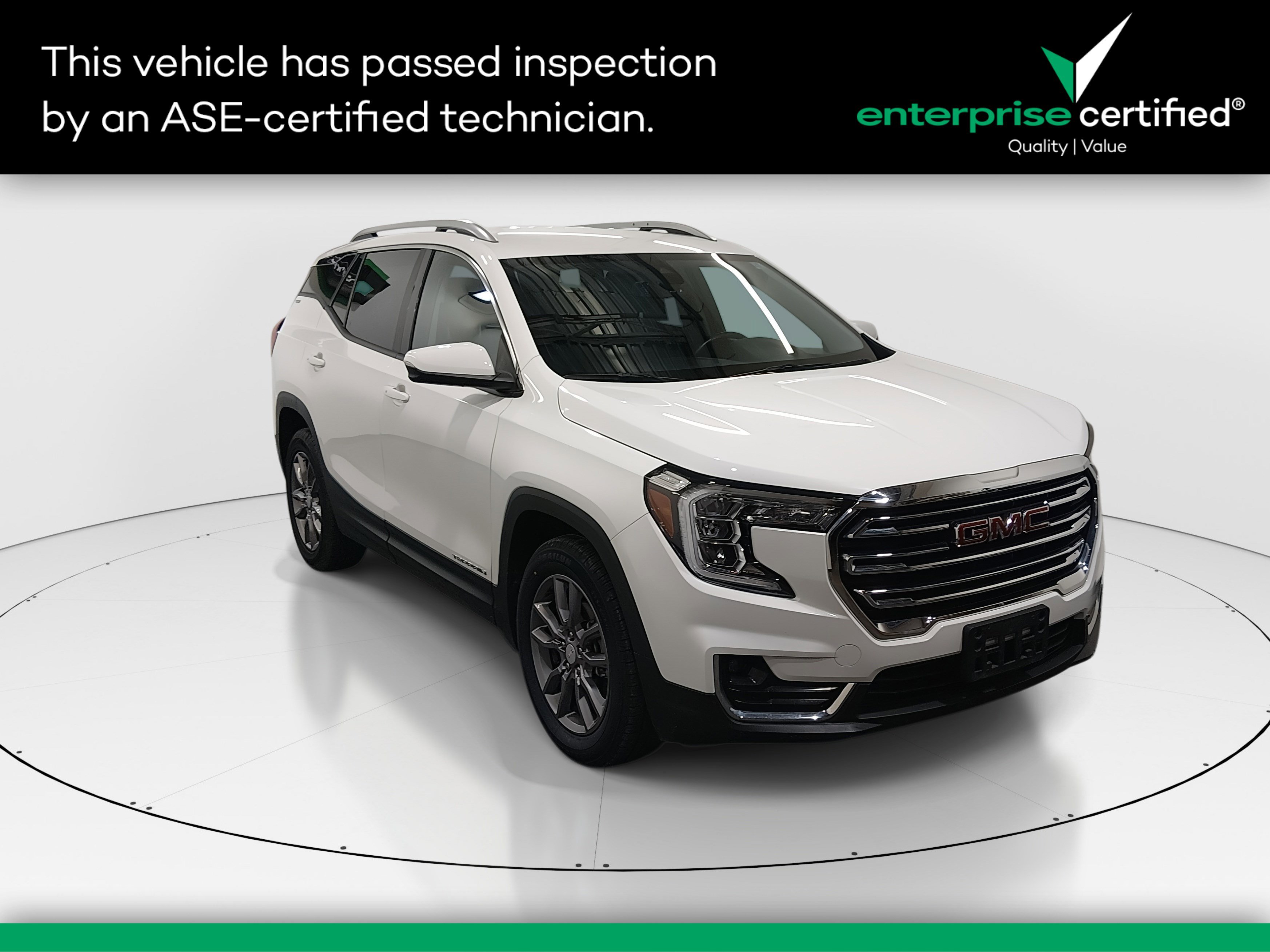 2024 GMC Terrain SLT's photo