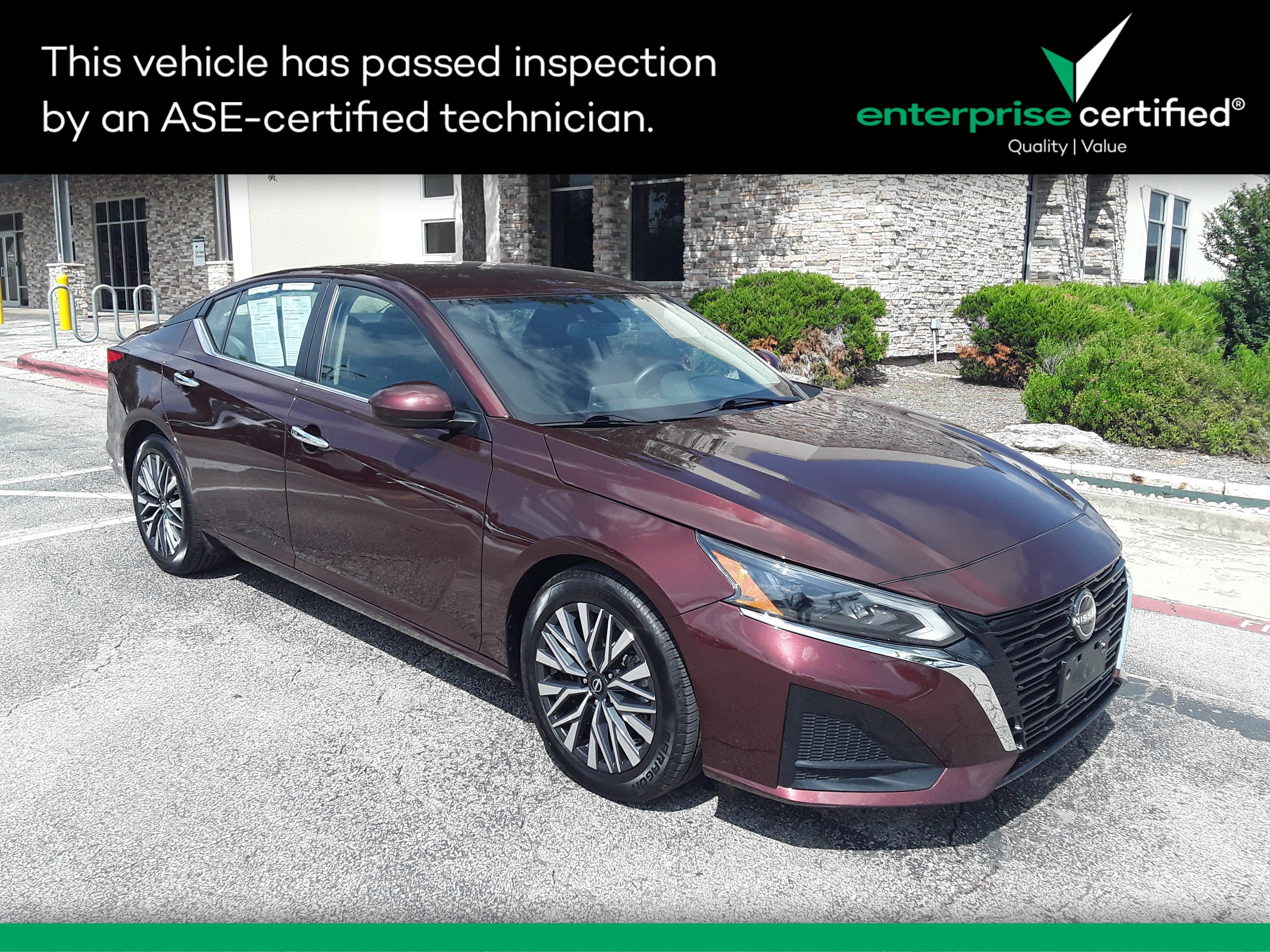 Used 2023 Nissan Altima 2.5 SV Sedan