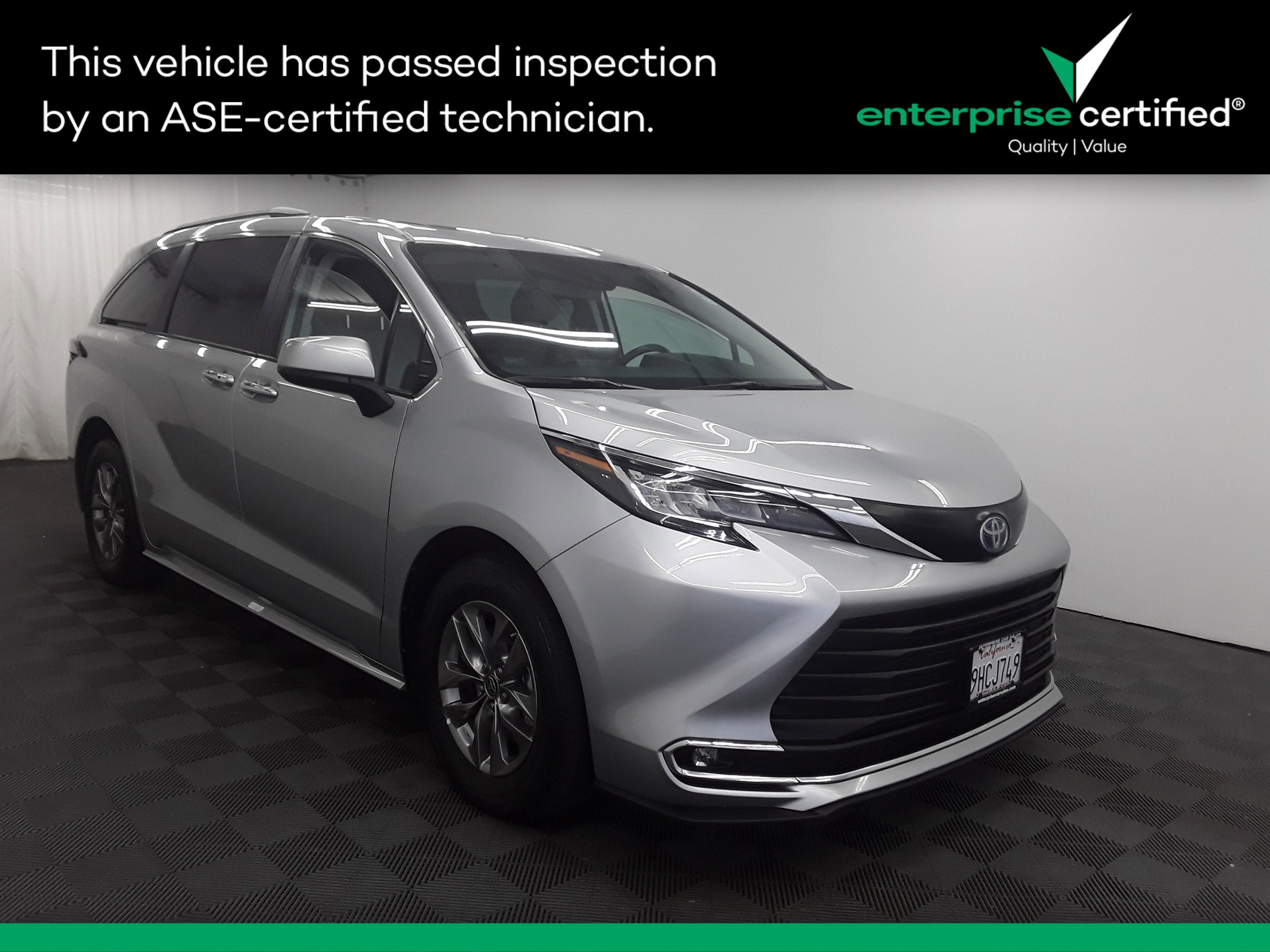 Used 2023 Toyota Sienna XLE FWD 7-Passenger