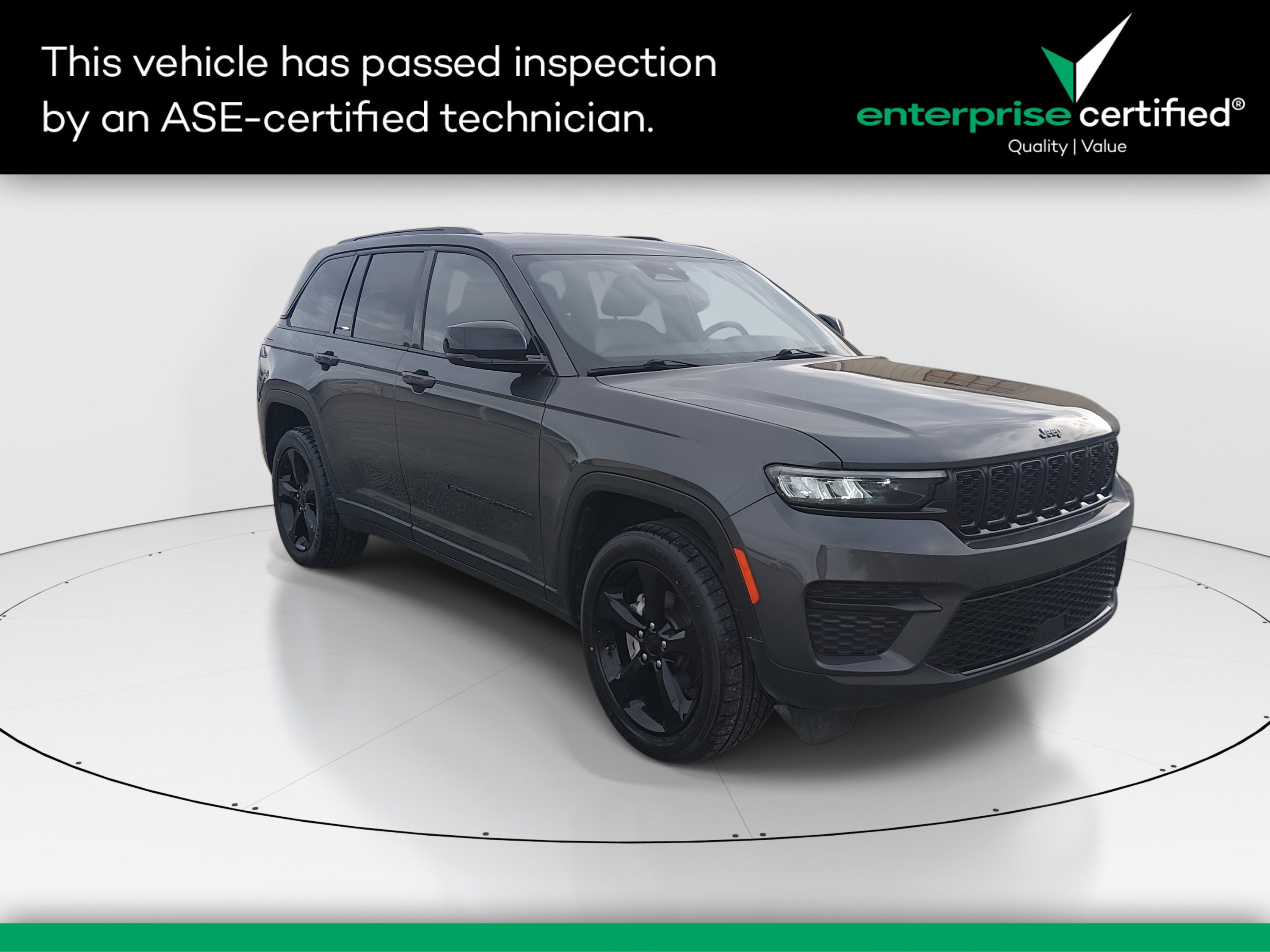 2023 Jeep Grand Cherokee Altitude's photo