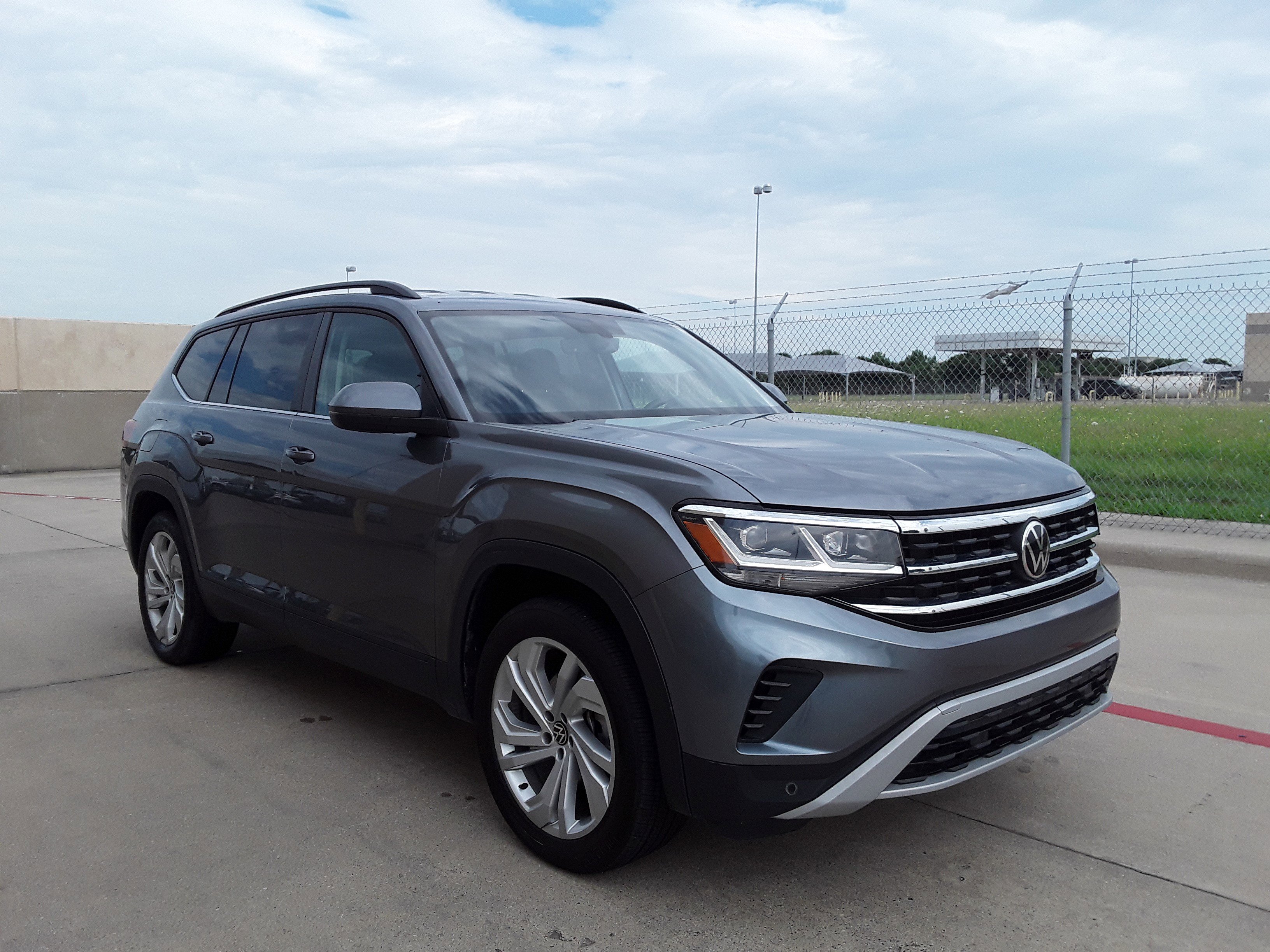 2022 Volkswagen Atlas 3.6L V6 SE w/Technology FWD