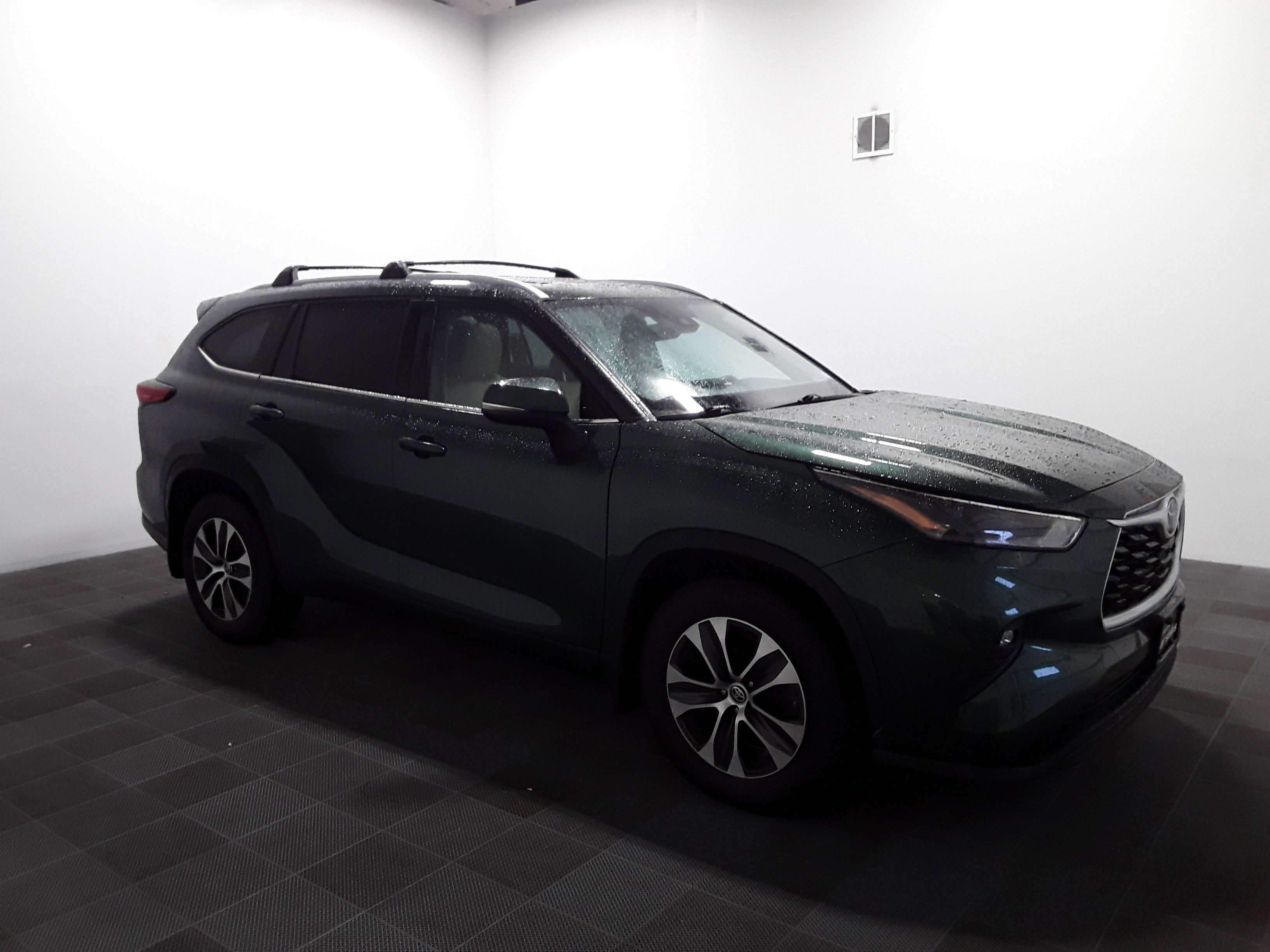 2023 Toyota Highlander XLE AWD