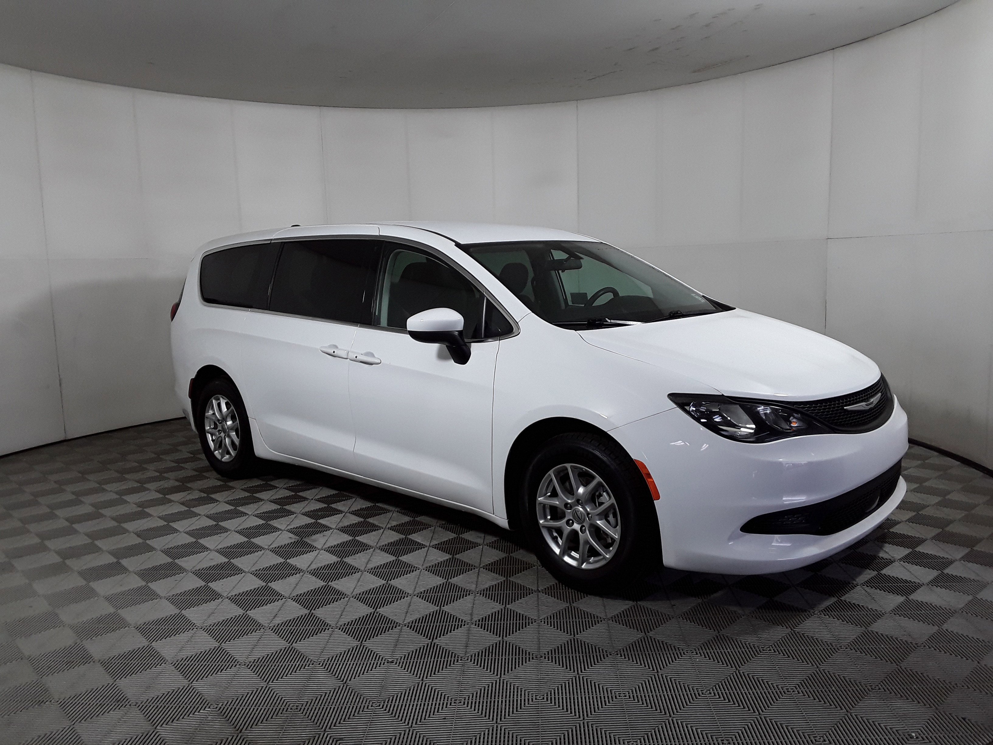 Used 2022 Chrysler Voyager LX FWD