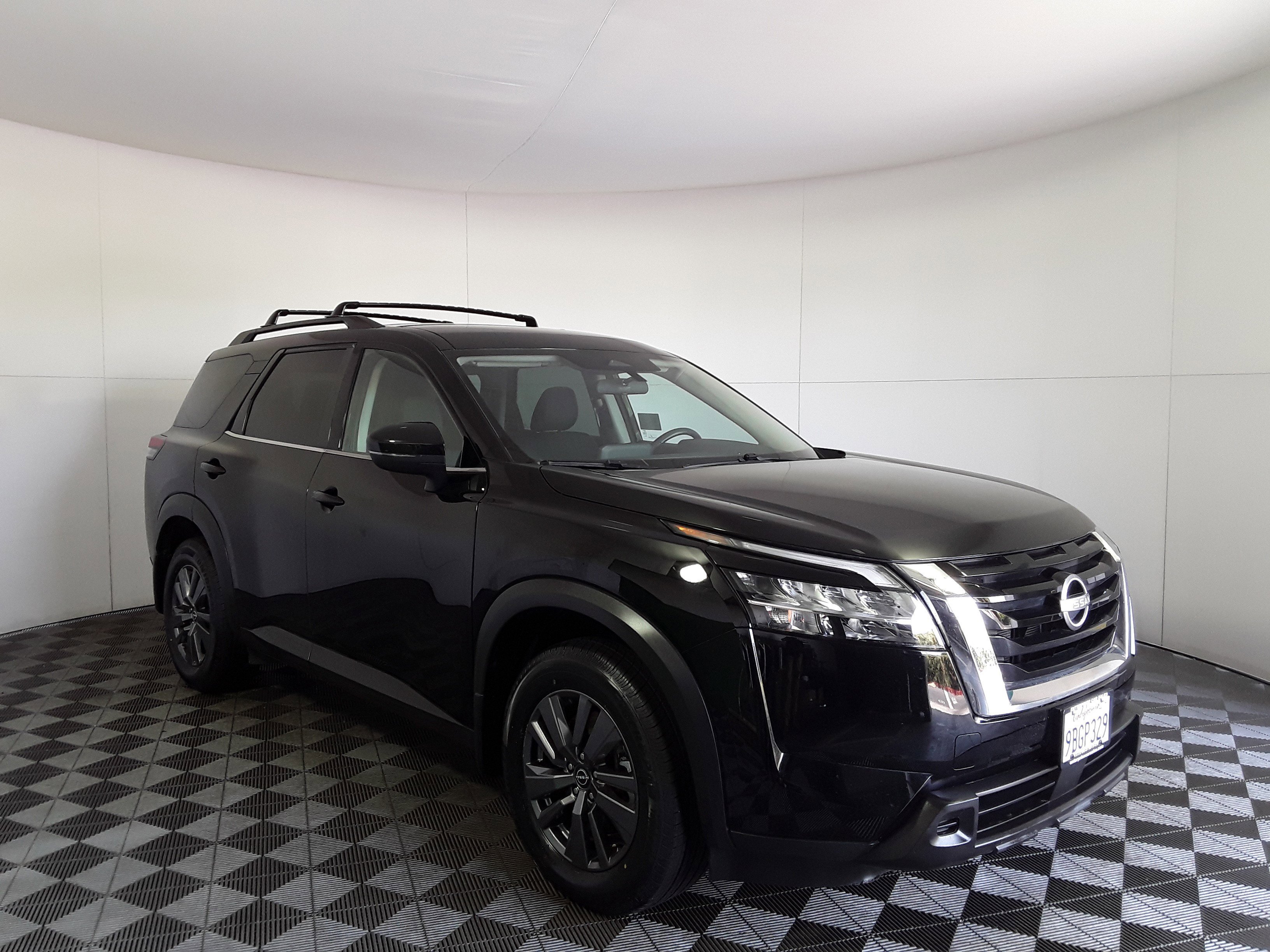 2022 Nissan Pathfinder SV 4WD