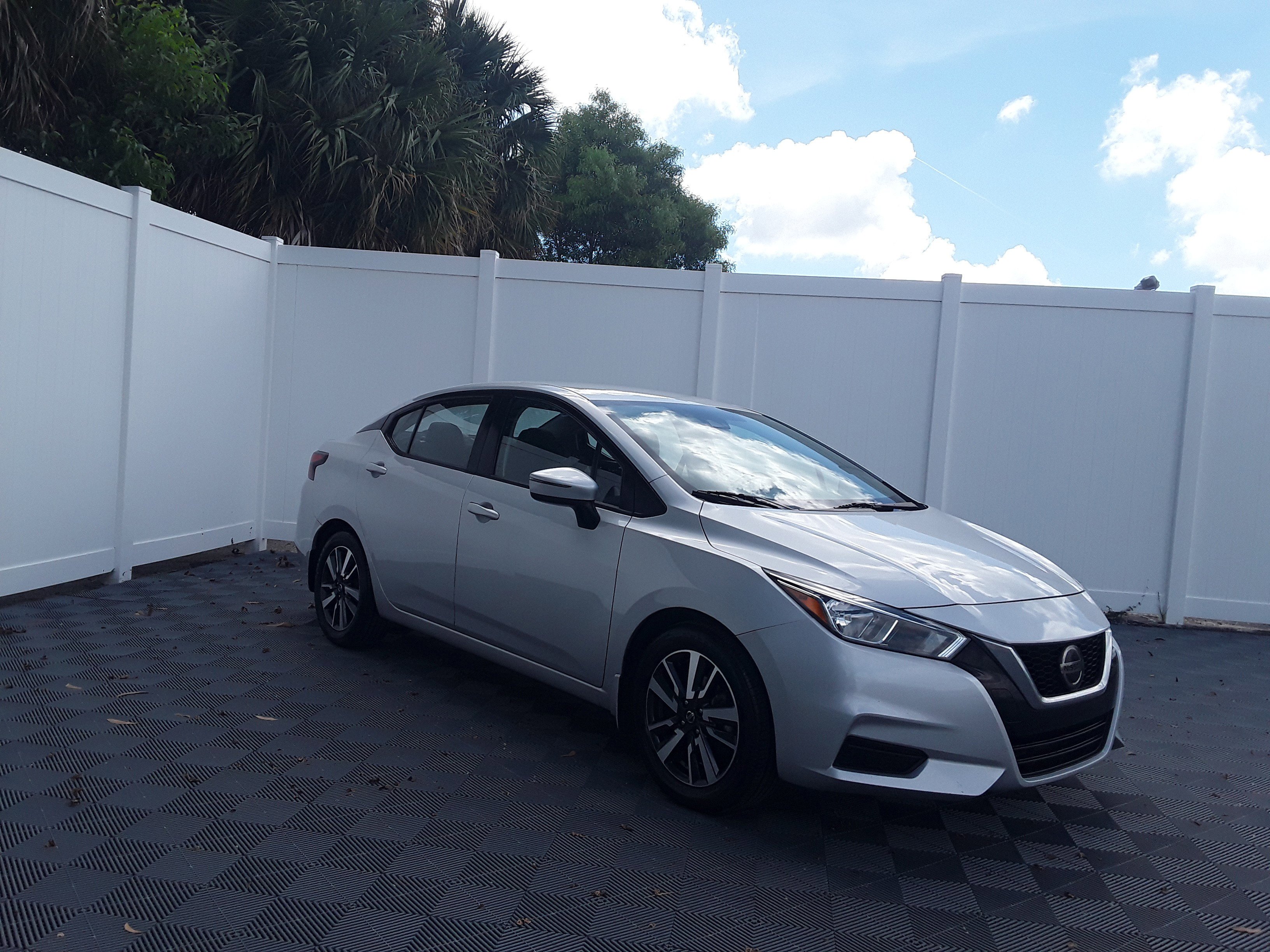 Used 2021 Nissan Versa SV CVT