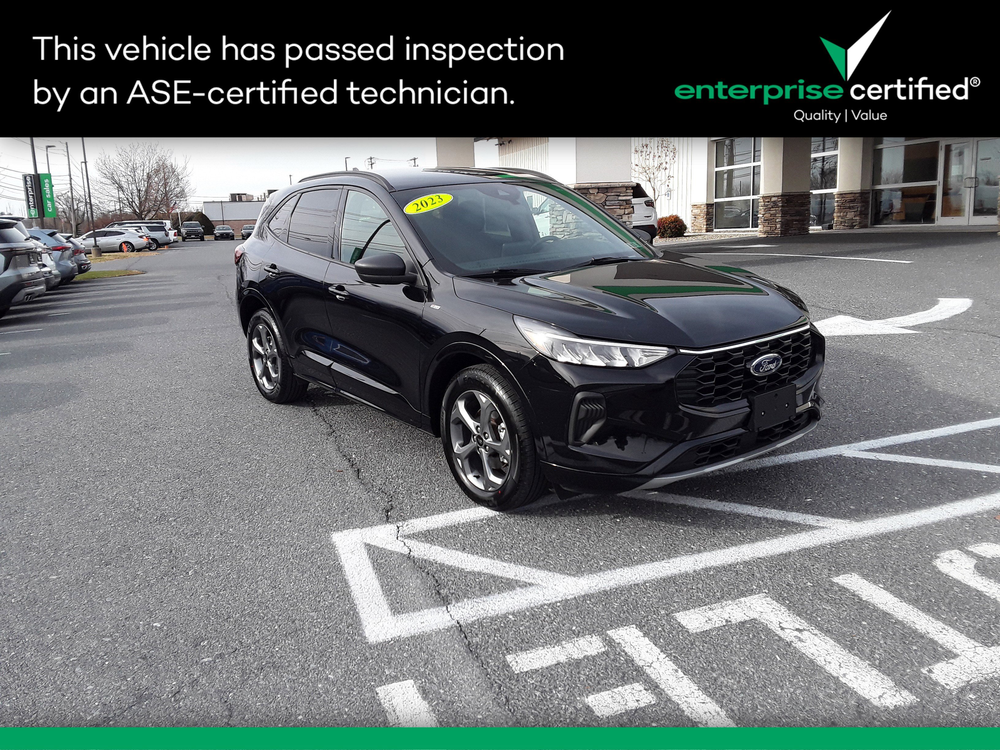 2023 Ford Escape ST-Line's photo