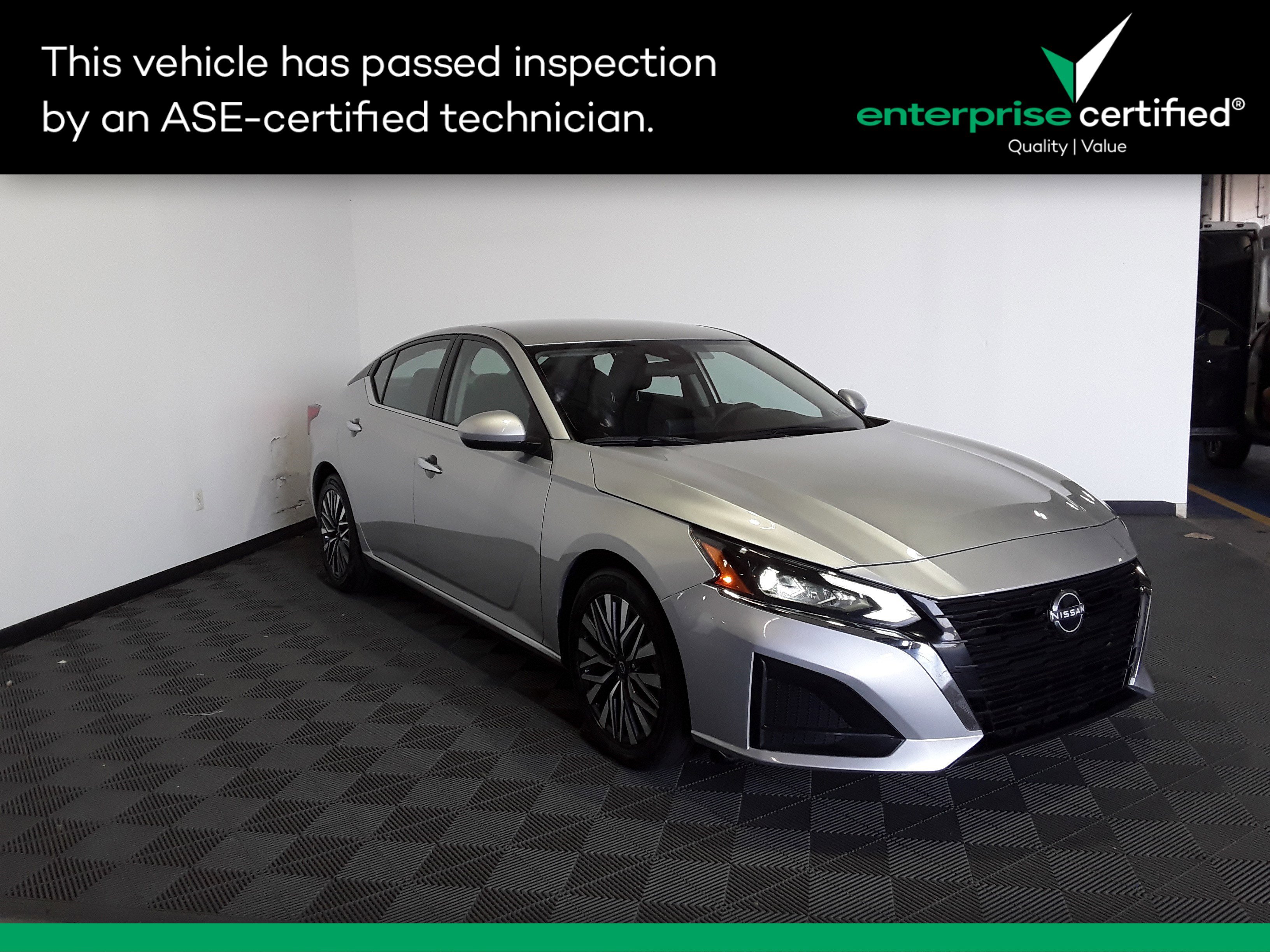 Used 2023 Nissan Altima 2.5 SV Sedan