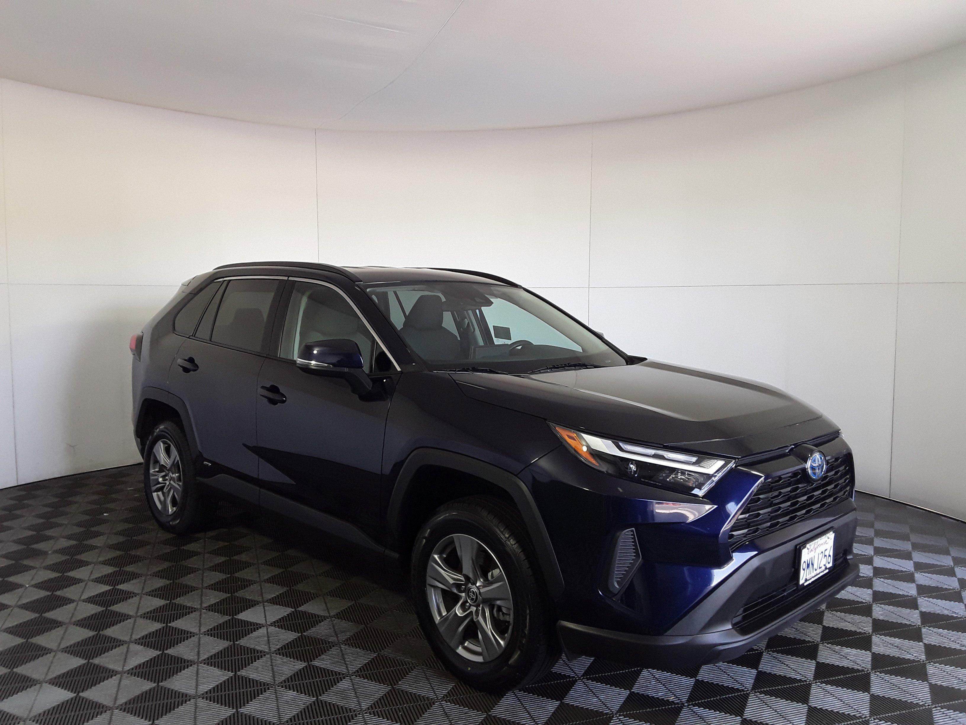 2024 Toyota RAV4 Hybrid XLE AWD